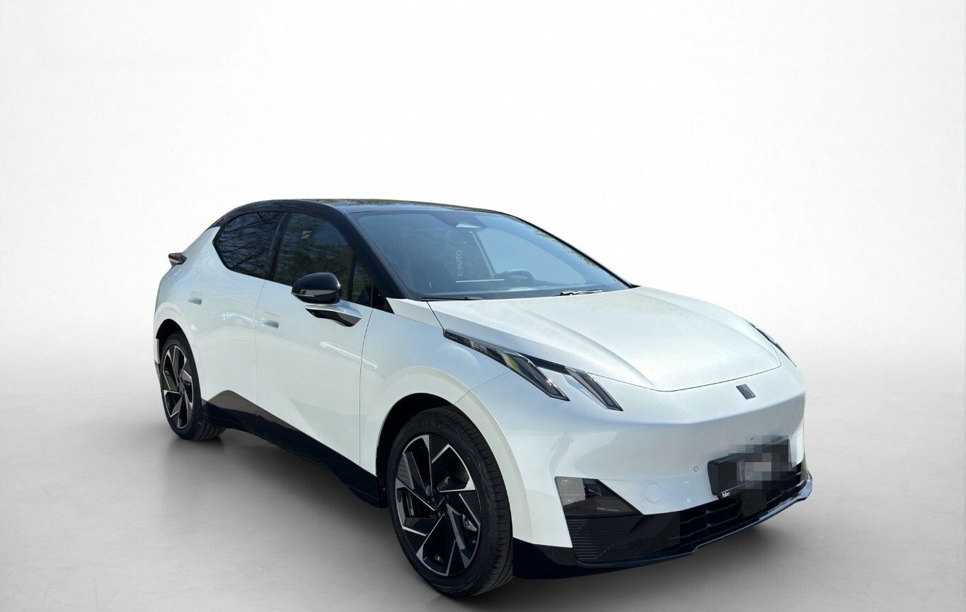 Lynk&Co 02 More foto 7