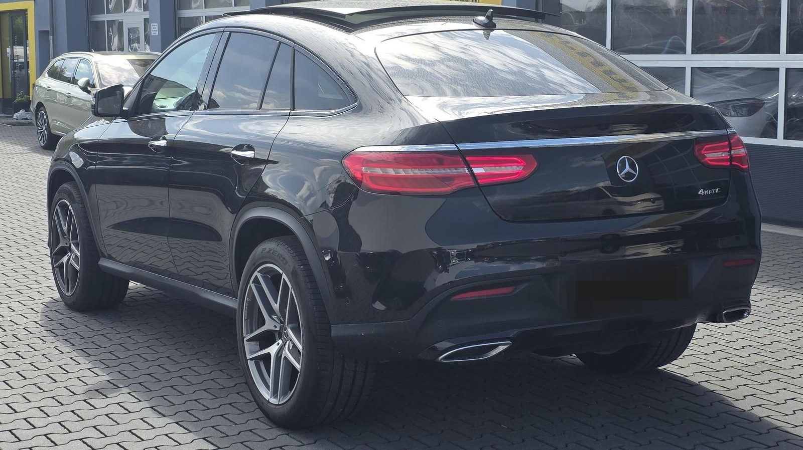Mercedes-Benz GLE 350 d 4Matic AMG PANO LEDER 360° DISTRO LED foto 4