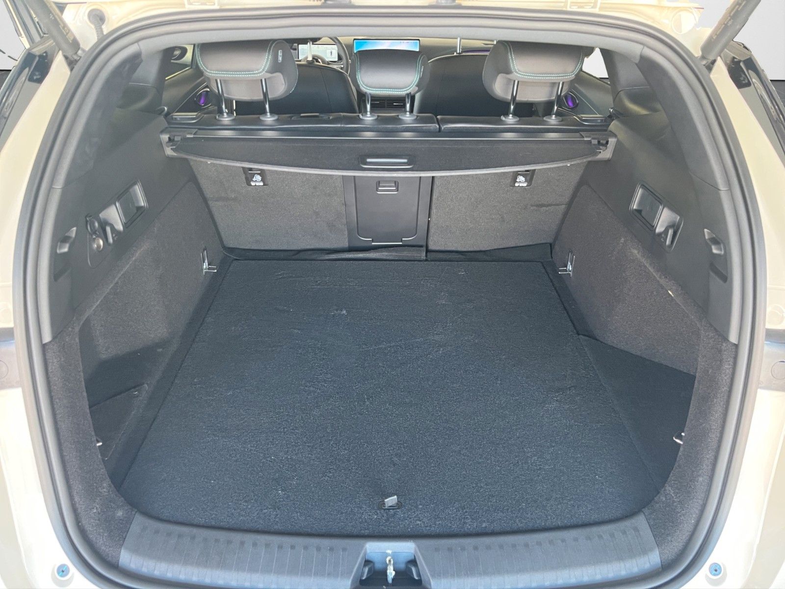 BYD SEAL 6 DM-i TOURING Comfort/360°/HUD/SHZ/PANO-DA foto 11