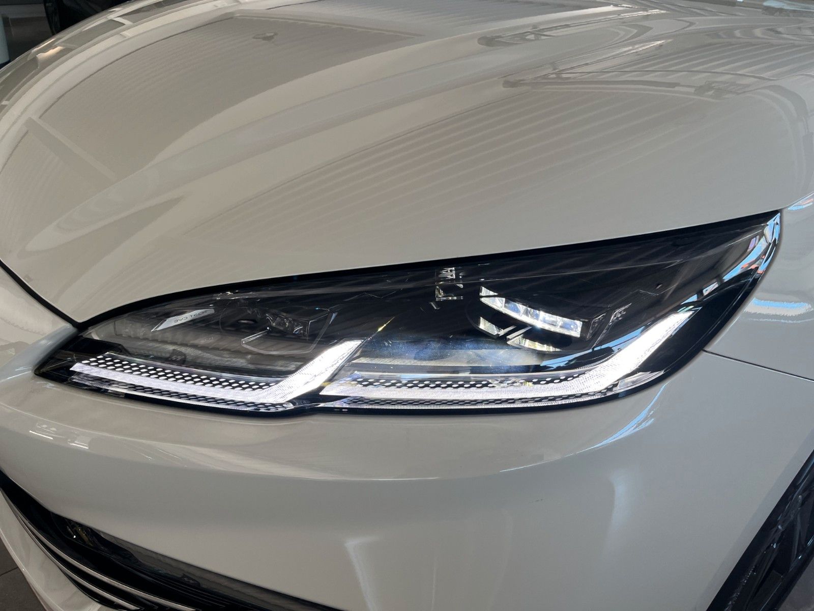 BYD SEAL 6 DM-i TOURING Comfort/360°/HUD/SHZ/PANO-DA foto 19