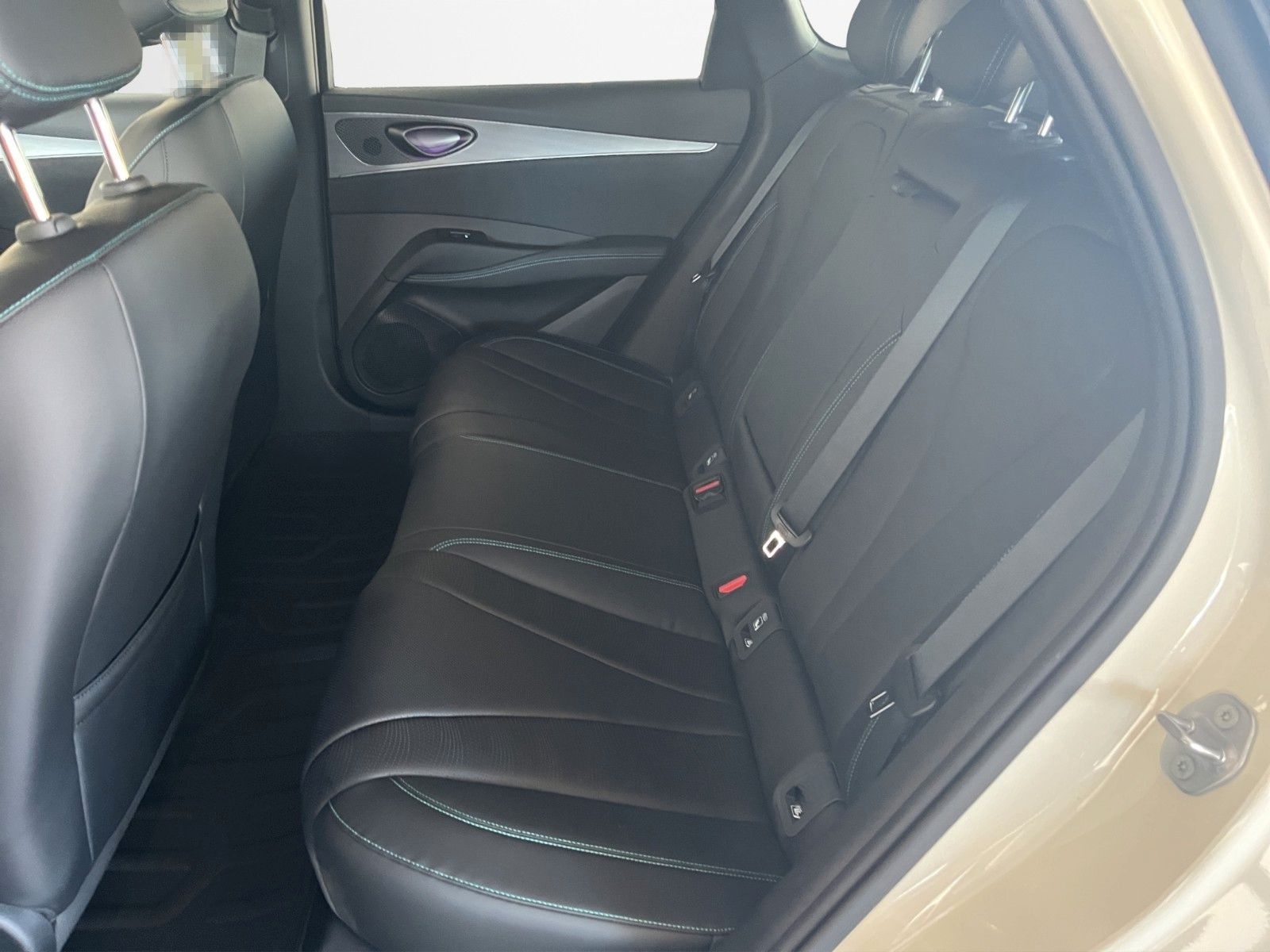 BYD SEAL 6 DM-i TOURING Comfort/360°/HUD/SHZ/PANO-DA foto 10