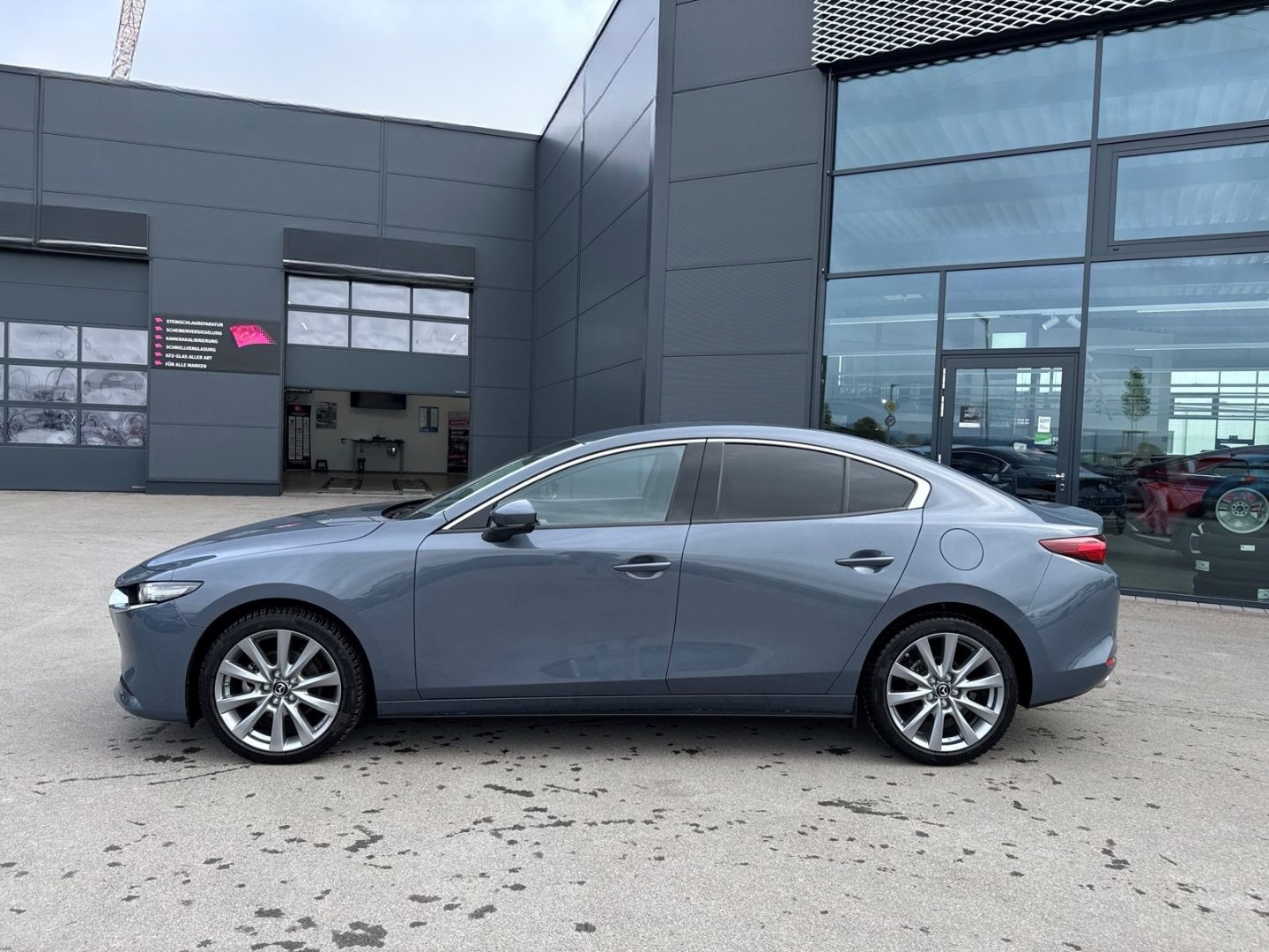 Mazda 3 Exclusive-Line HeadUP LED Keyless Totwinkelass foto 2