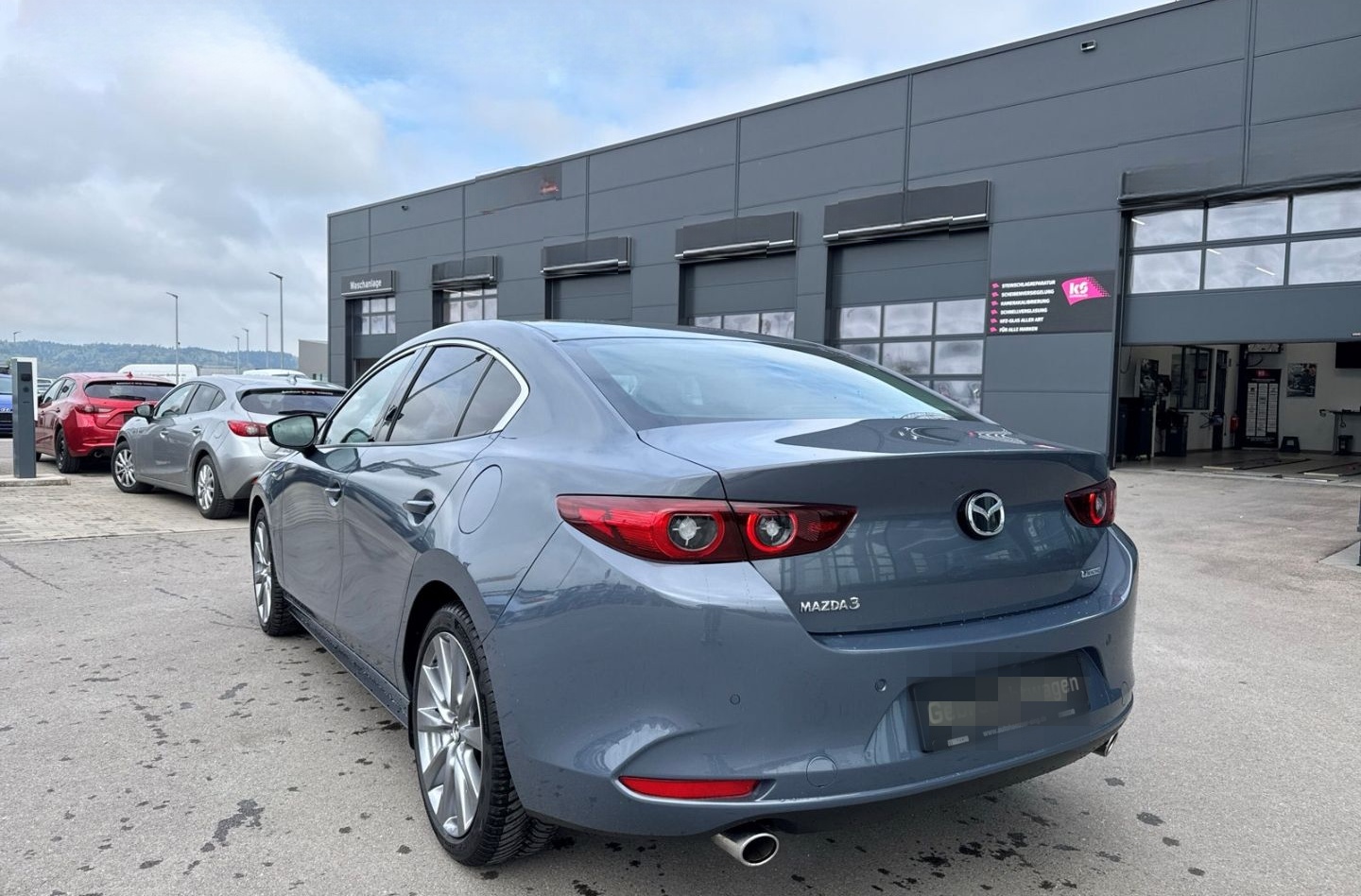 Mazda 3 Exclusive-Line HeadUP LED Keyless Totwinkelass foto 3