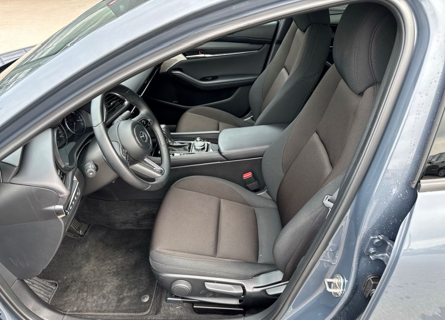 Mazda 3 Exclusive-Line HeadUP LED Keyless Totwinkelass foto 10