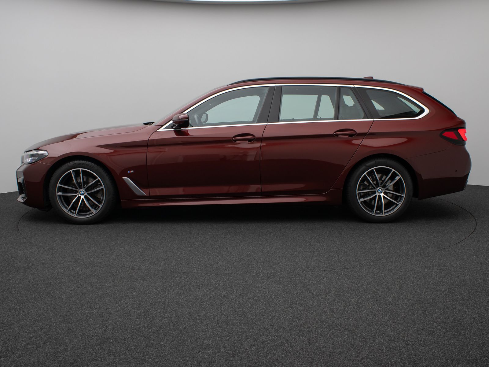 BMW 520d xD M Sport Kamera HUD DAB Alarm Individual foto 11