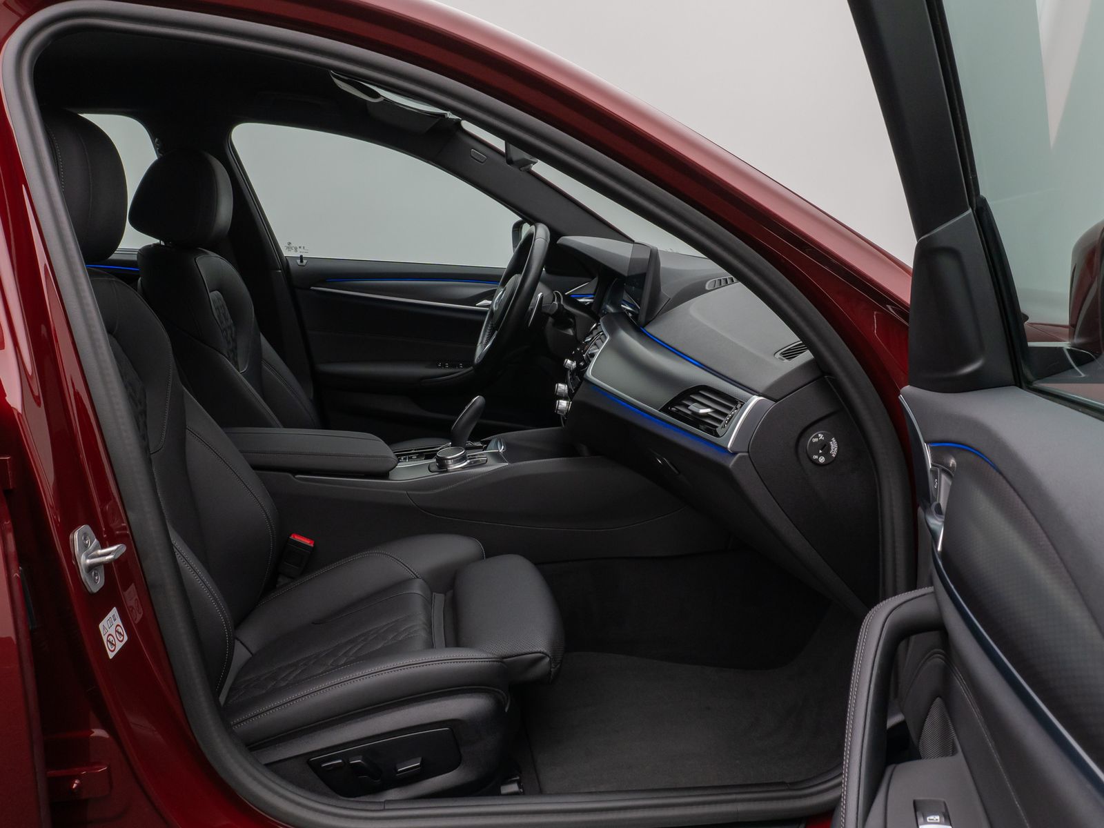 BMW 520d xD M Sport Kamera HUD DAB Alarm Individual foto 25