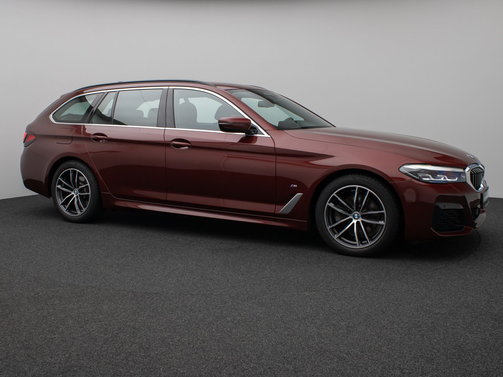 BMW 520d xD M Sport Kamera HUD DAB Alarm Individual foto 4