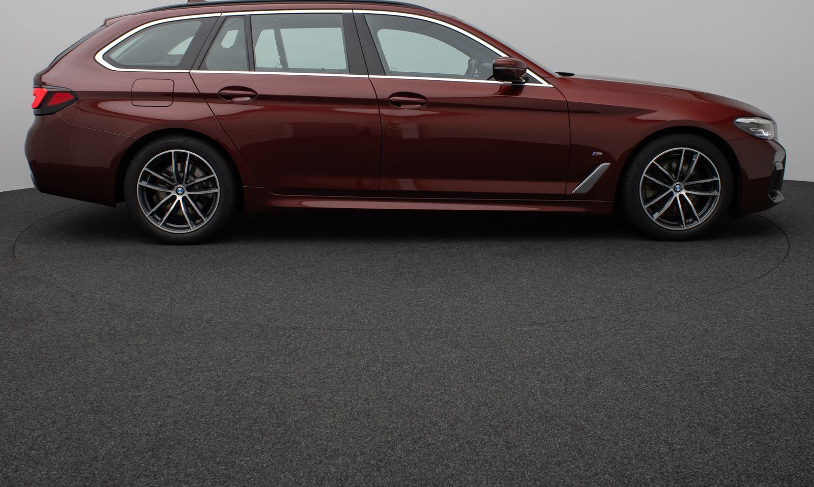 BMW 520d xD M Sport Kamera HUD DAB Alarm Individual foto 5