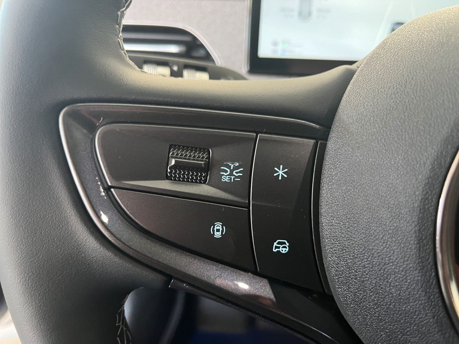 BYD SEAL 6 DM-i TOURING Comfort/360°/HUD/SHZ/PANO-DA foto 17