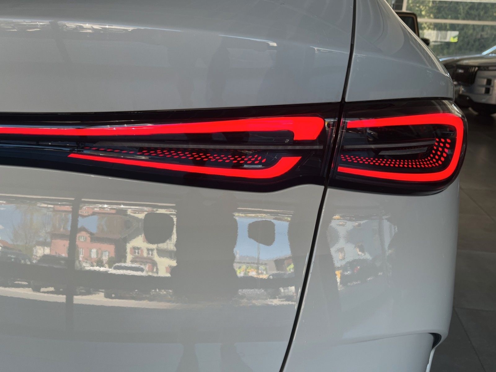 BYD SEAL 6 DM-i TOURING Comfort/360°/HUD/SHZ/PANO-DA foto 19