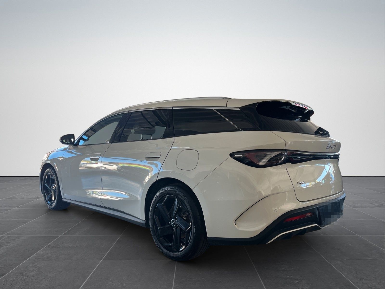 BYD SEAL 6 DM-i TOURING Comfort/360°/HUD/SHZ/PANO-DA foto 5