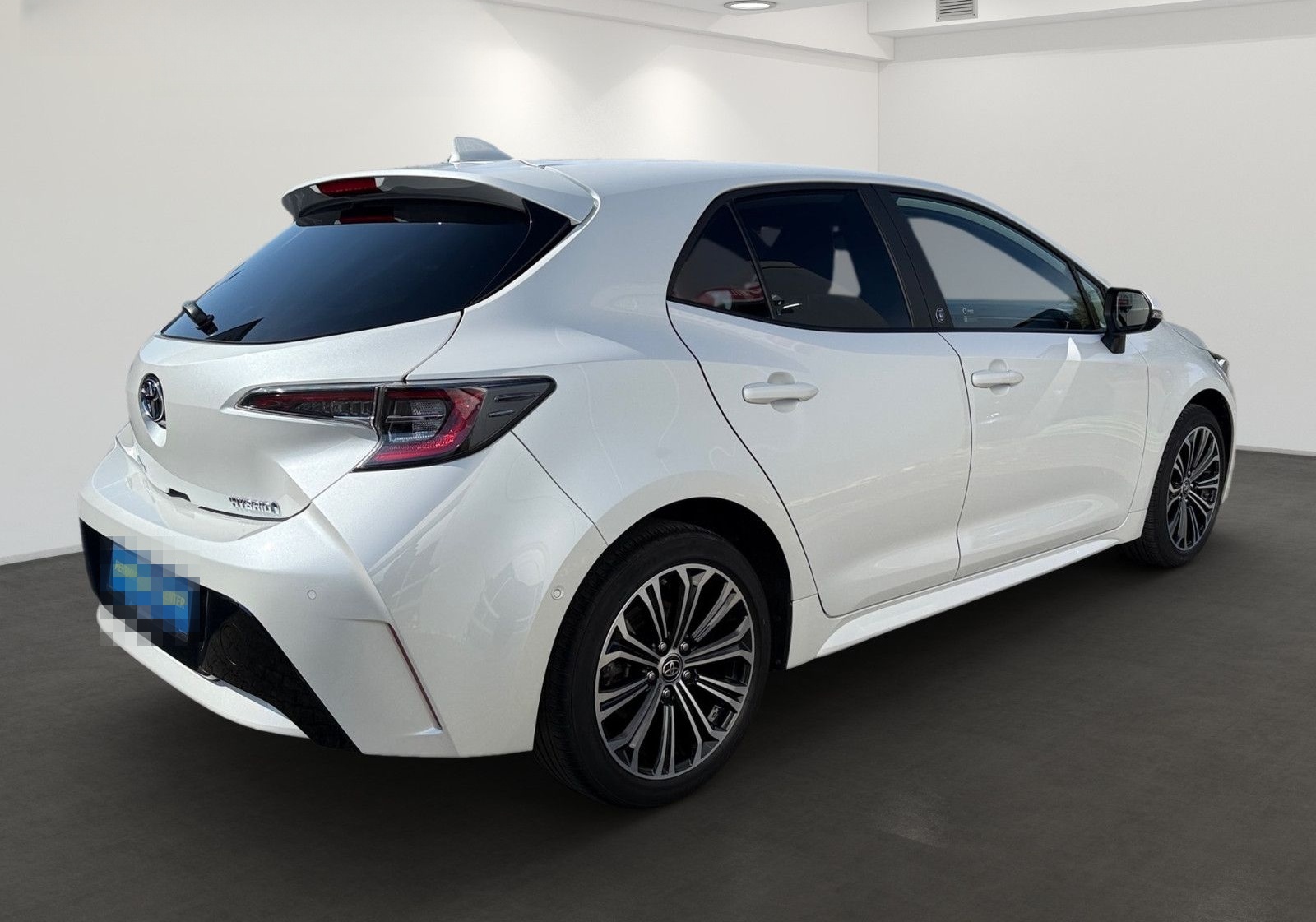 Toyota Corolla 1,8 Hybrid Team Deutschland foto 3