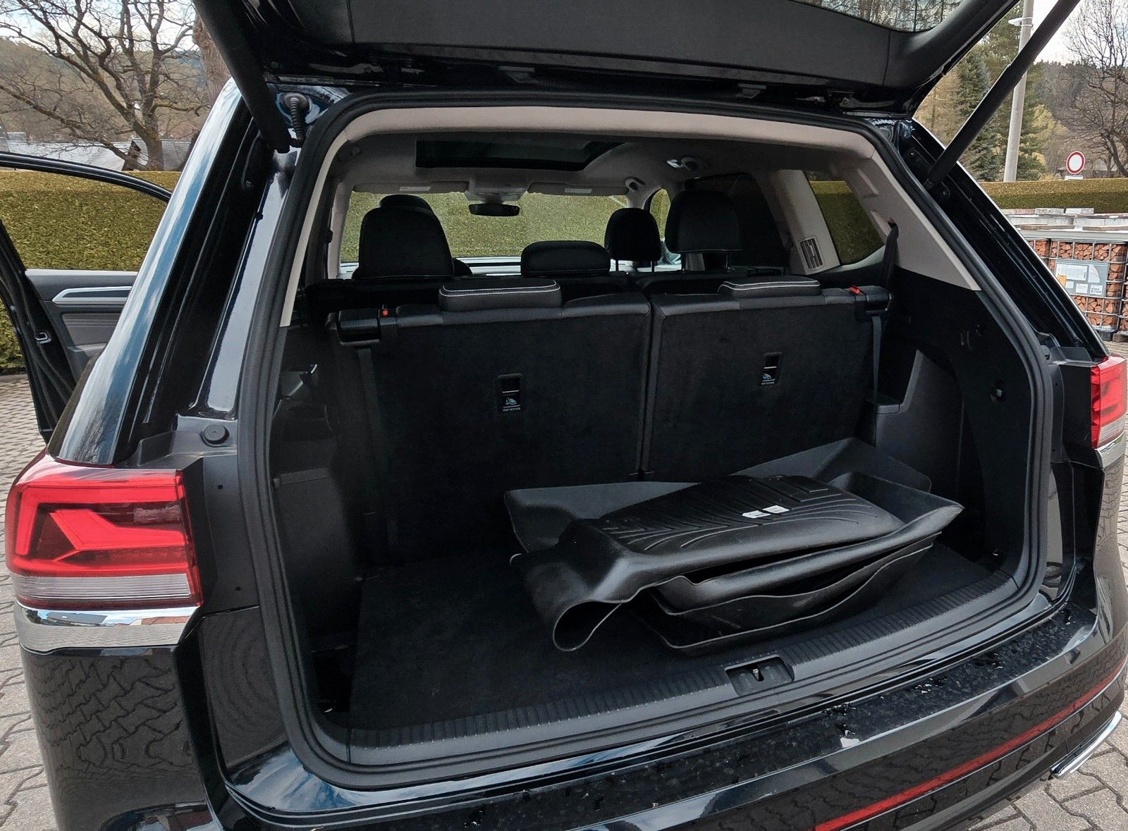 Volkswagen Atlas R-Line foto 4