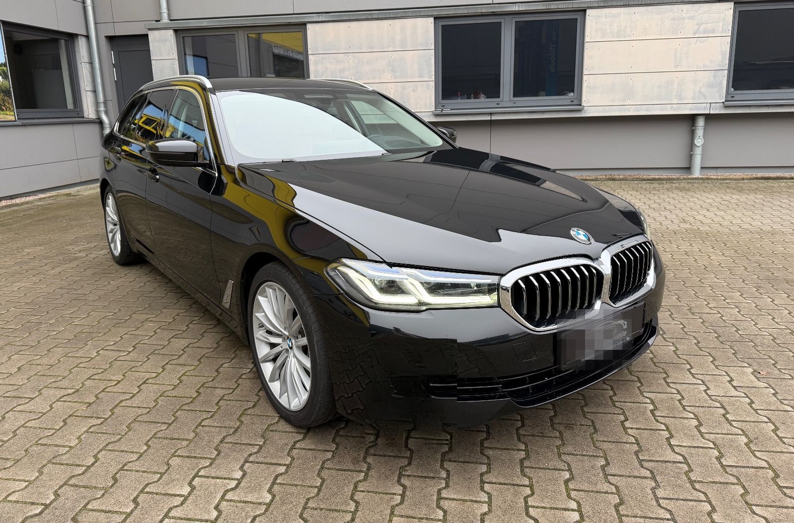 BMW 540 d xDrive Luxury Line KAMERA/LED/SHZ/AHK/* foto 8