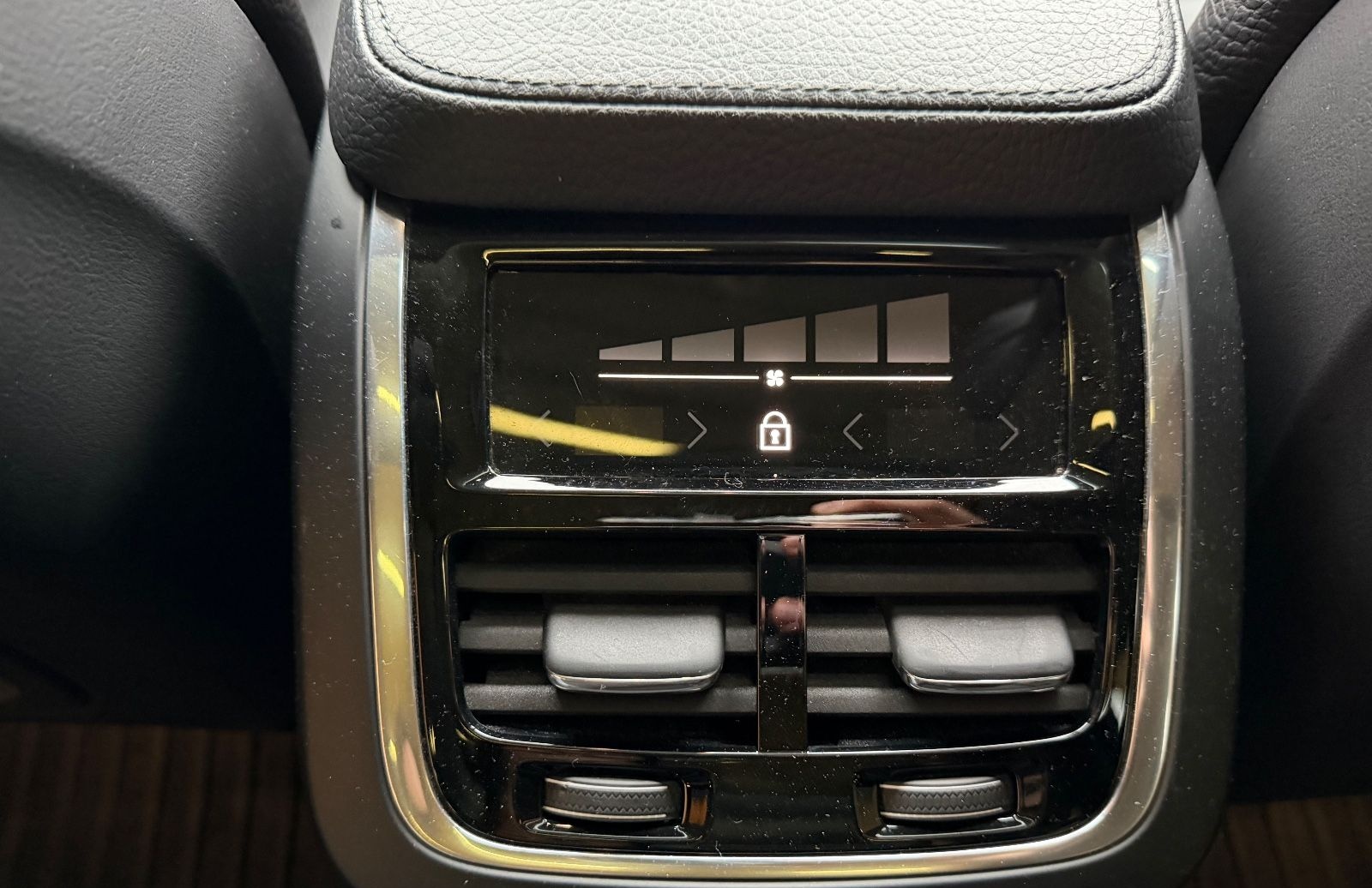 Volvo V90 Cross Country AWD/HEAD UP/ALLRAD/LEDER/8xBRF foto 18