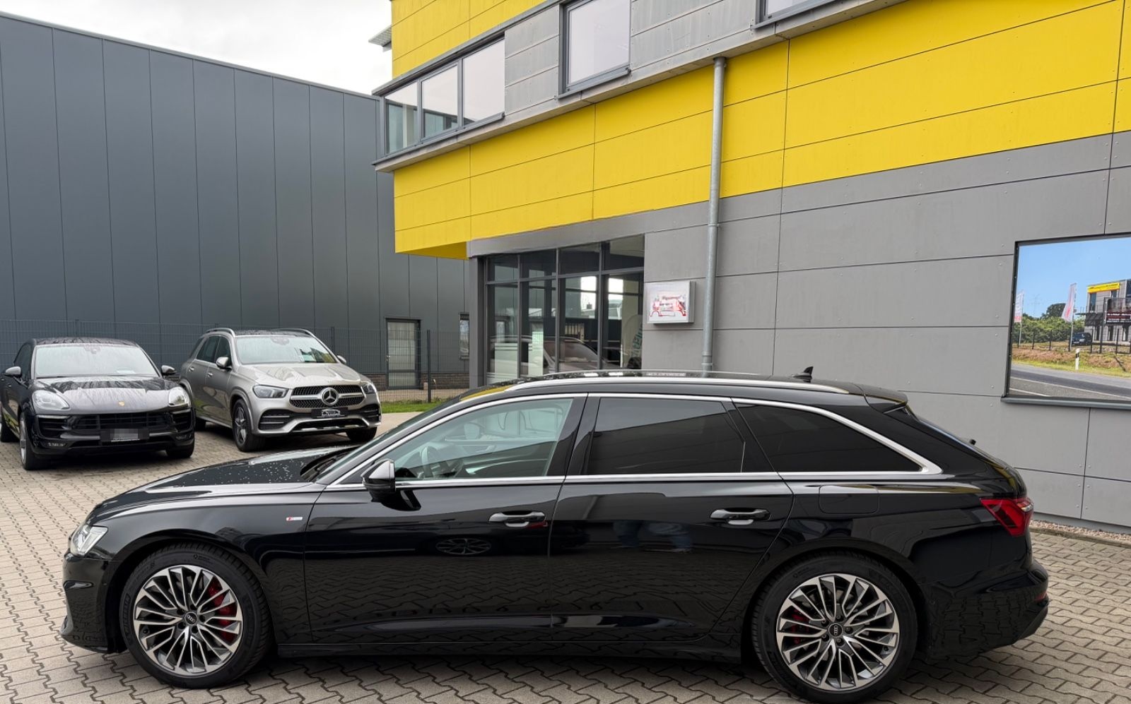 Audi A6 55 TFSI e S tronic quattro sport Avant/S LINE foto 3