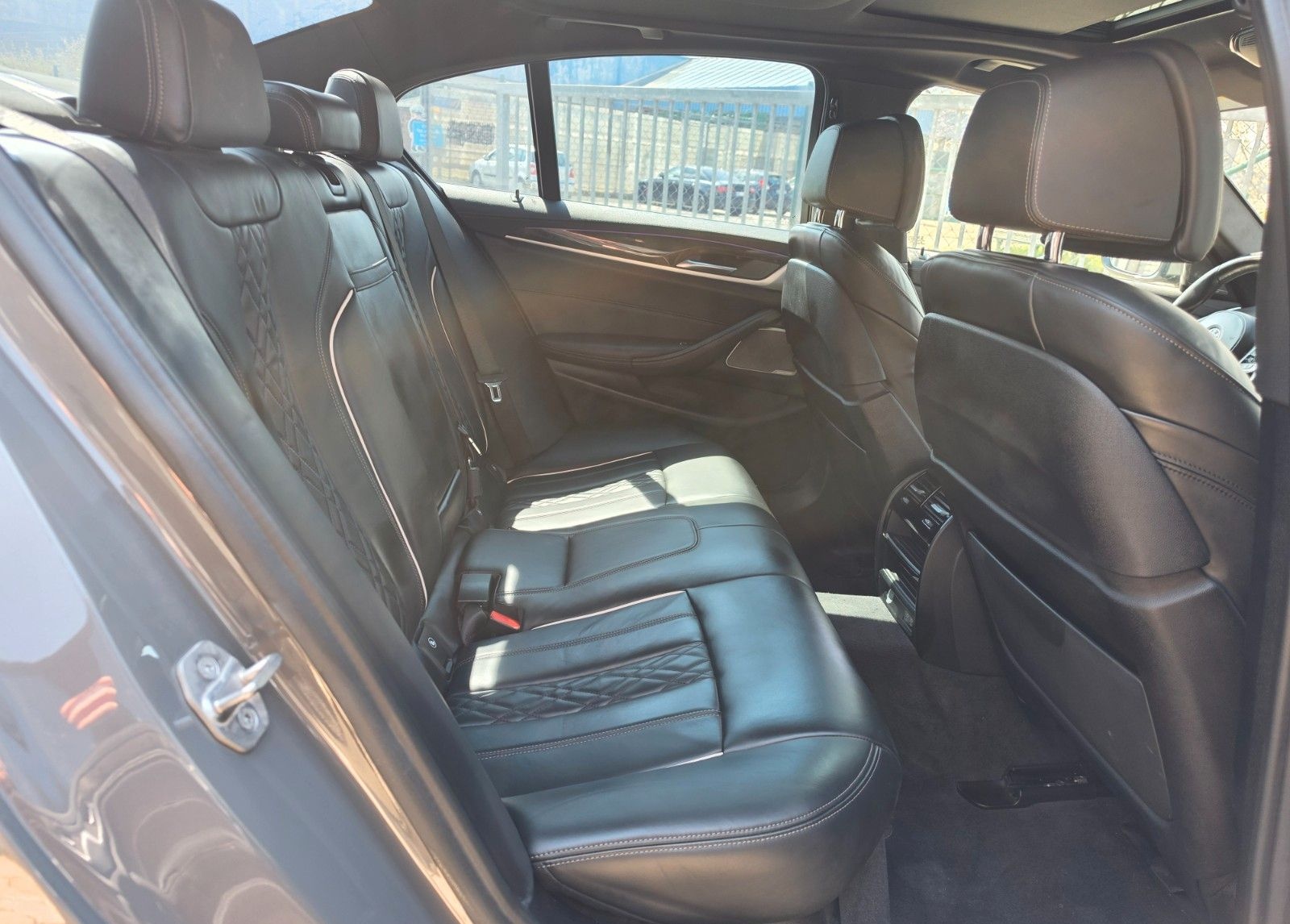 BMW M550i xDrive*Ambiente*Apple Carplay*Schiebedach* foto 20