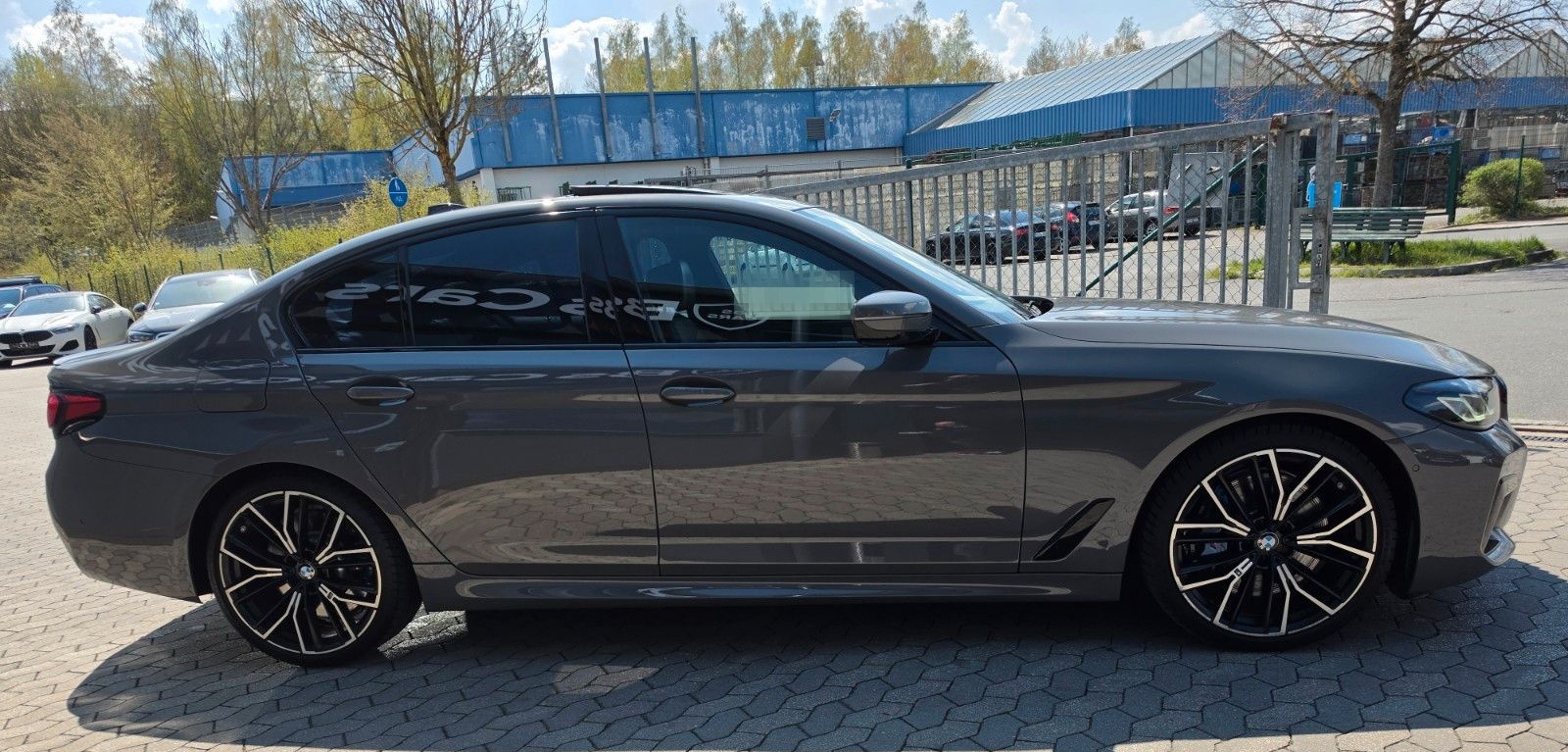 BMW M550i xDrive*Ambiente*Apple Carplay*Schiebedach* foto 6