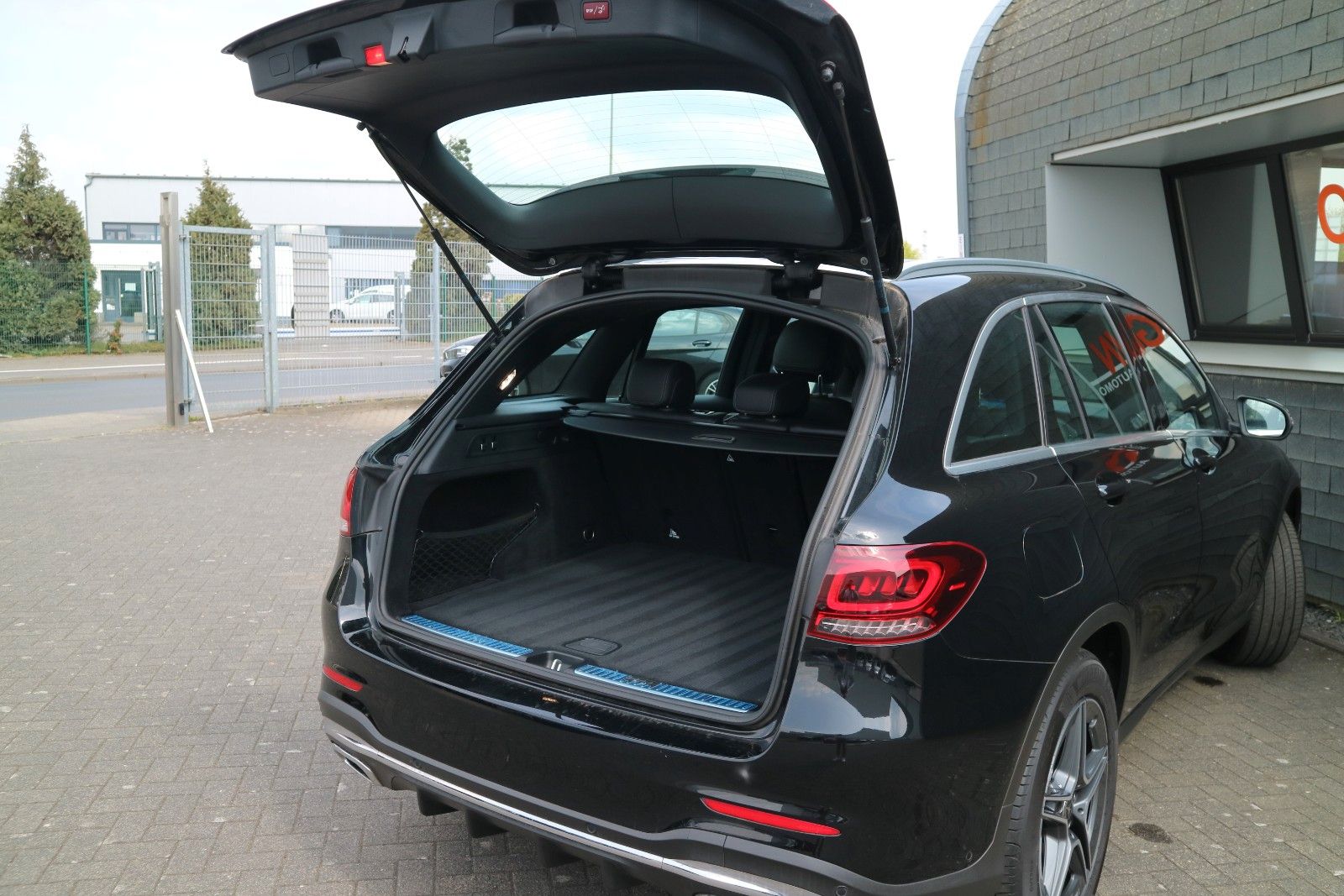 Mercedes-Benz GLC 220 d 4Matic AMG *AMBIENTE*AIRMATIC*CAM* foto 11