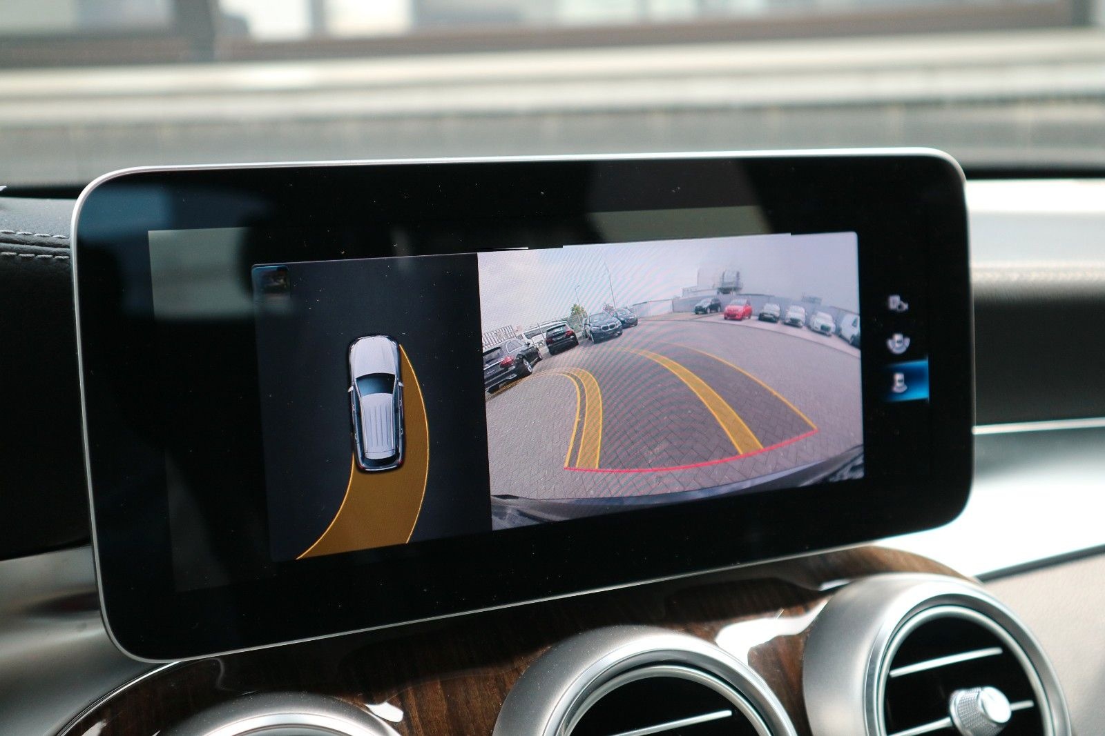 Mercedes-Benz GLC 220 d 4Matic AMG *AMBIENTE*AIRMATIC*CAM* foto 21