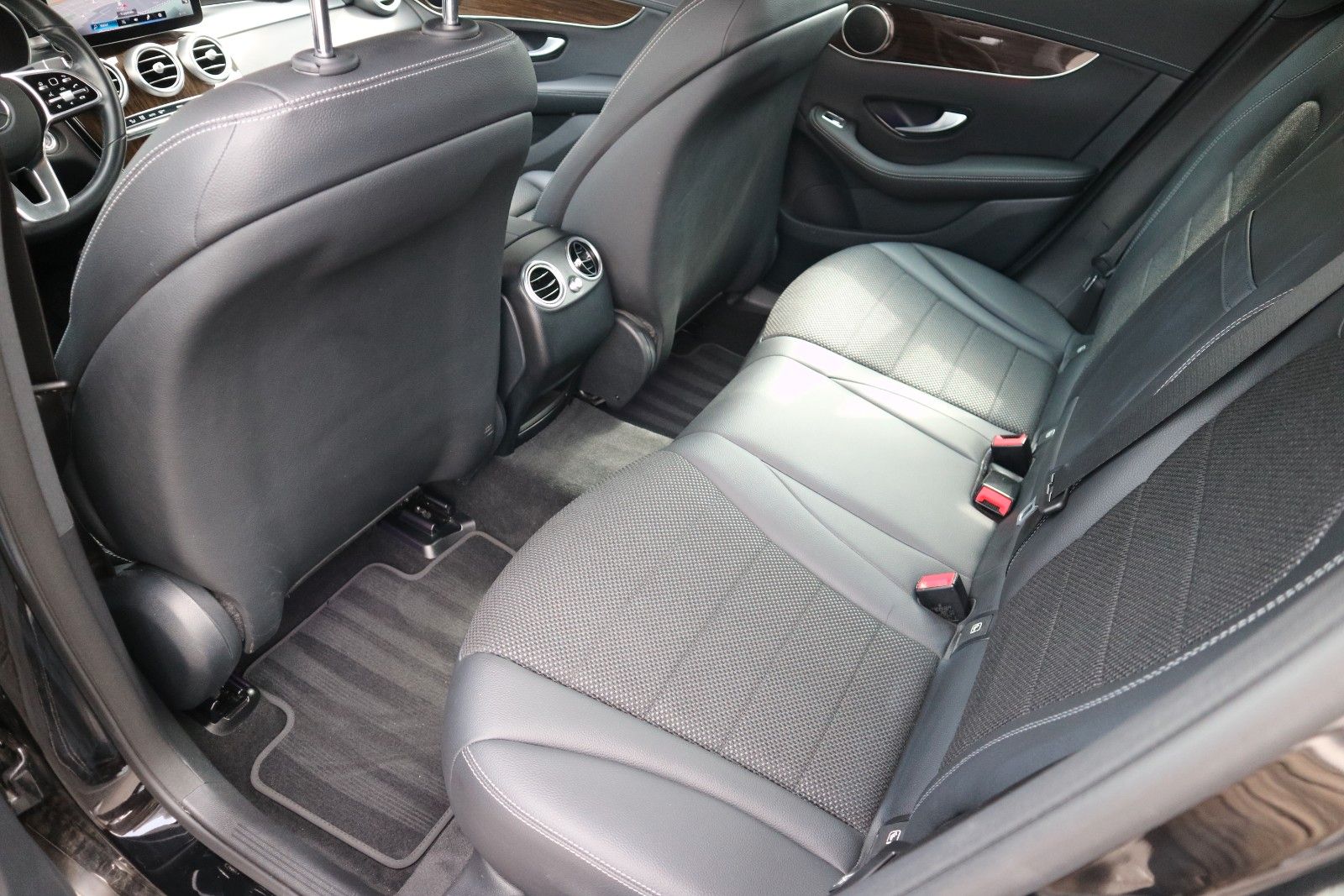 Mercedes-Benz GLC 220 d 4Matic AMG *AMBIENTE*AIRMATIC*CAM* foto 23