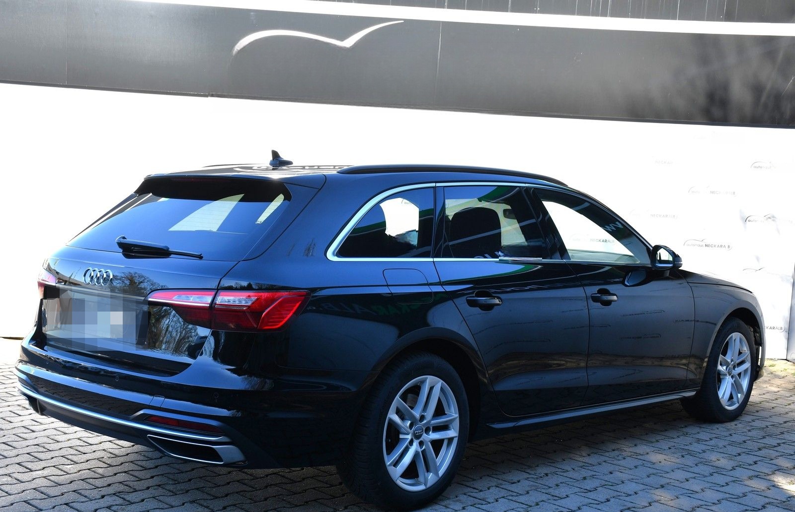 Audi A4 Avant 35 TFSI advanced*1.Hand*AHK*Navi* foto 8