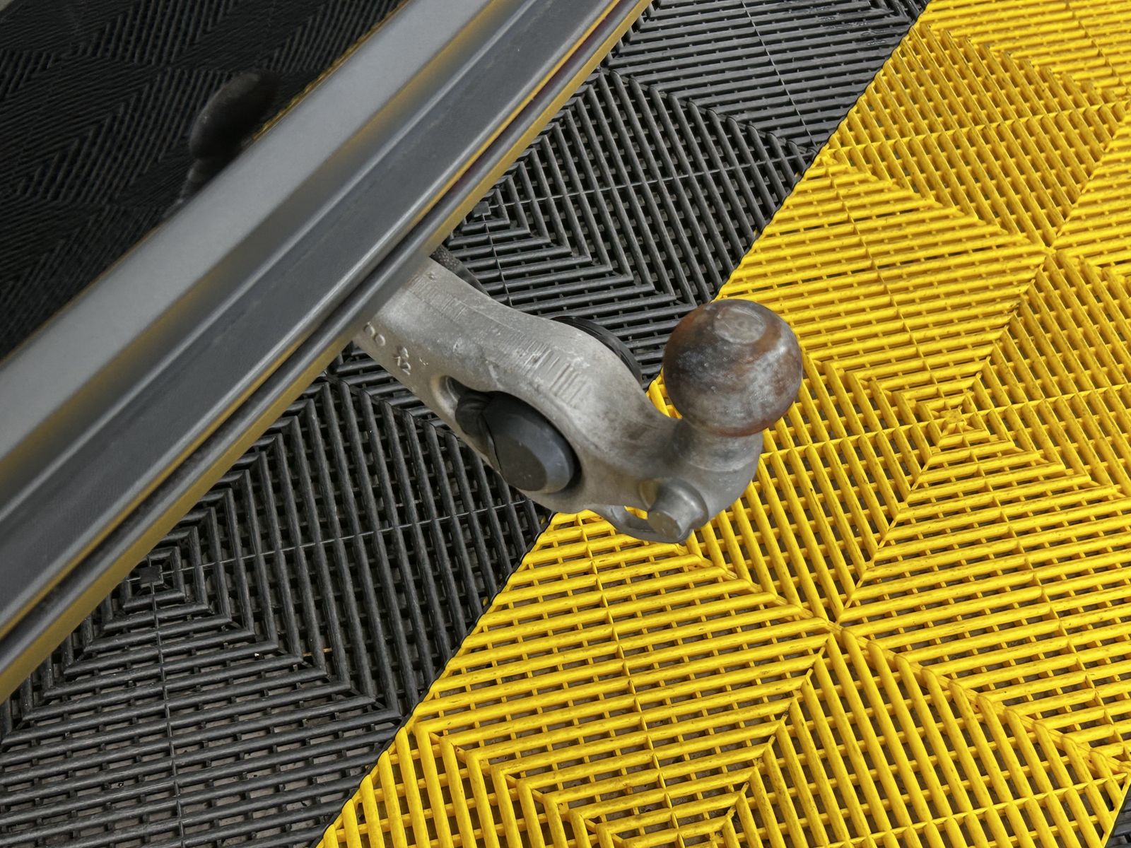 Volkswagen Touareg 4Motion+ACC+AHK+Keyless+LED+Kam foto 23