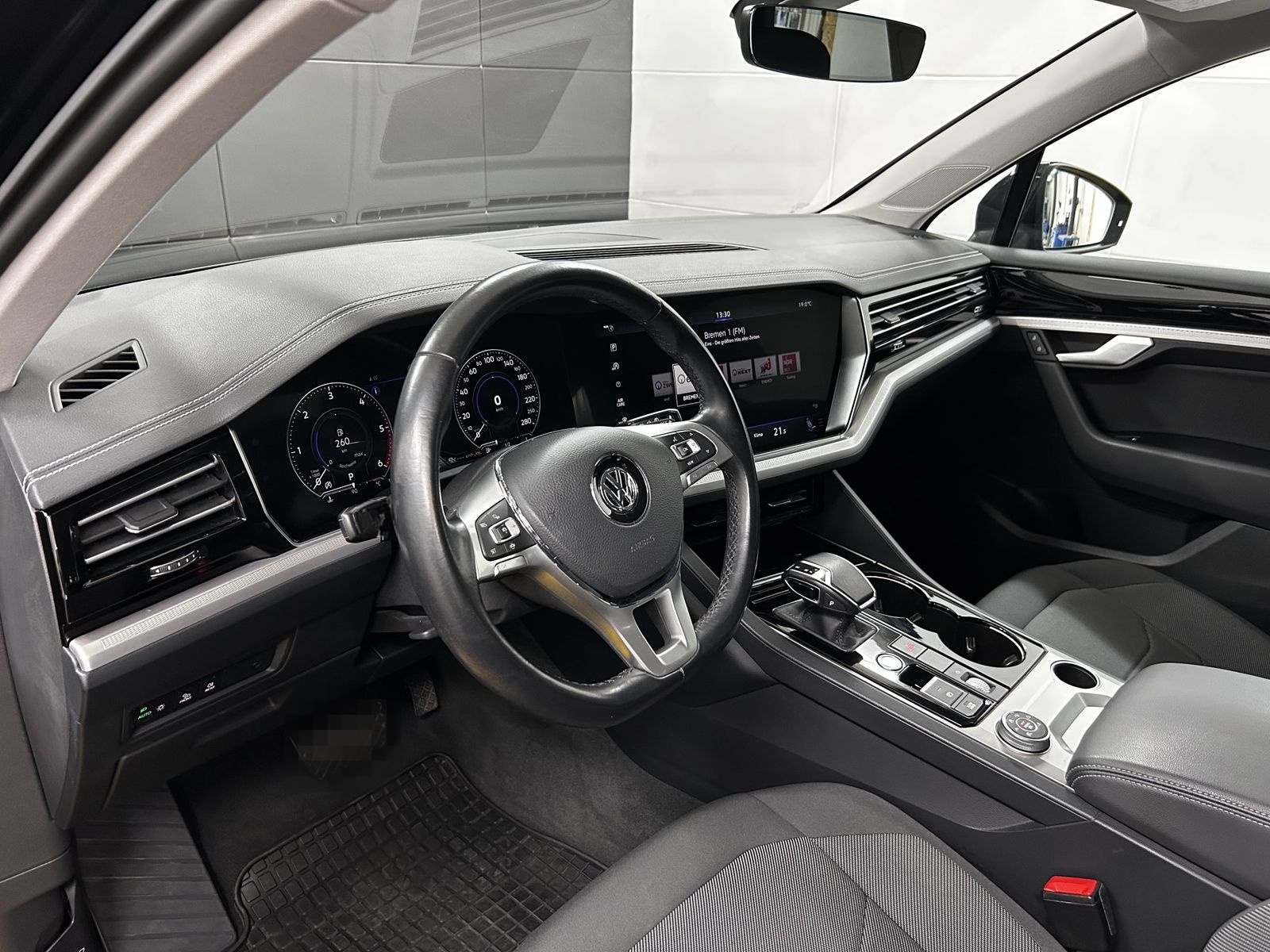 Volkswagen Touareg 4Motion+ACC+AHK+Keyless+LED+Kam foto 8