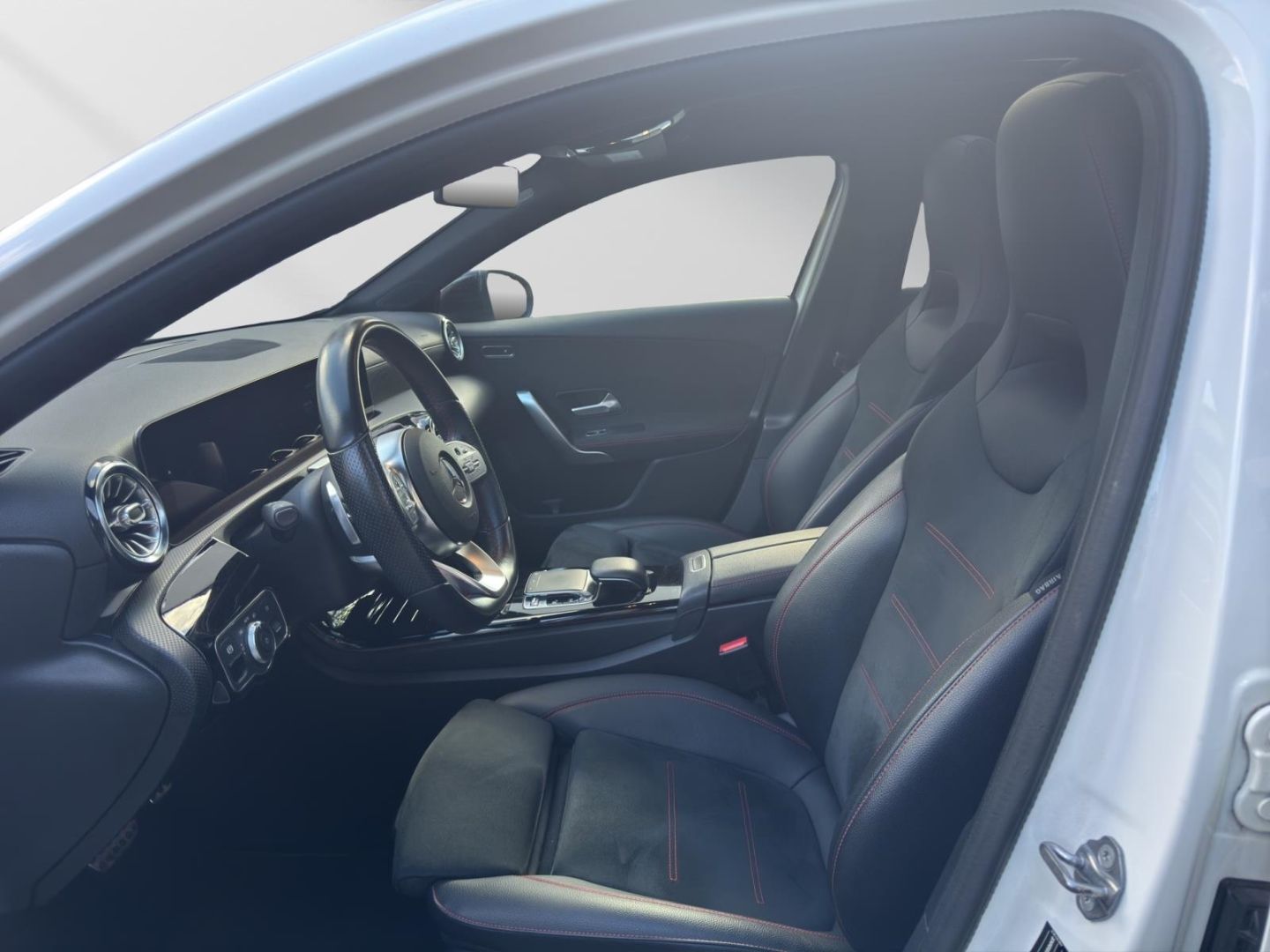 Mercedes-Benz A 250 Pano*Navi*Virtual*Night*AHK*Kamera* foto 7