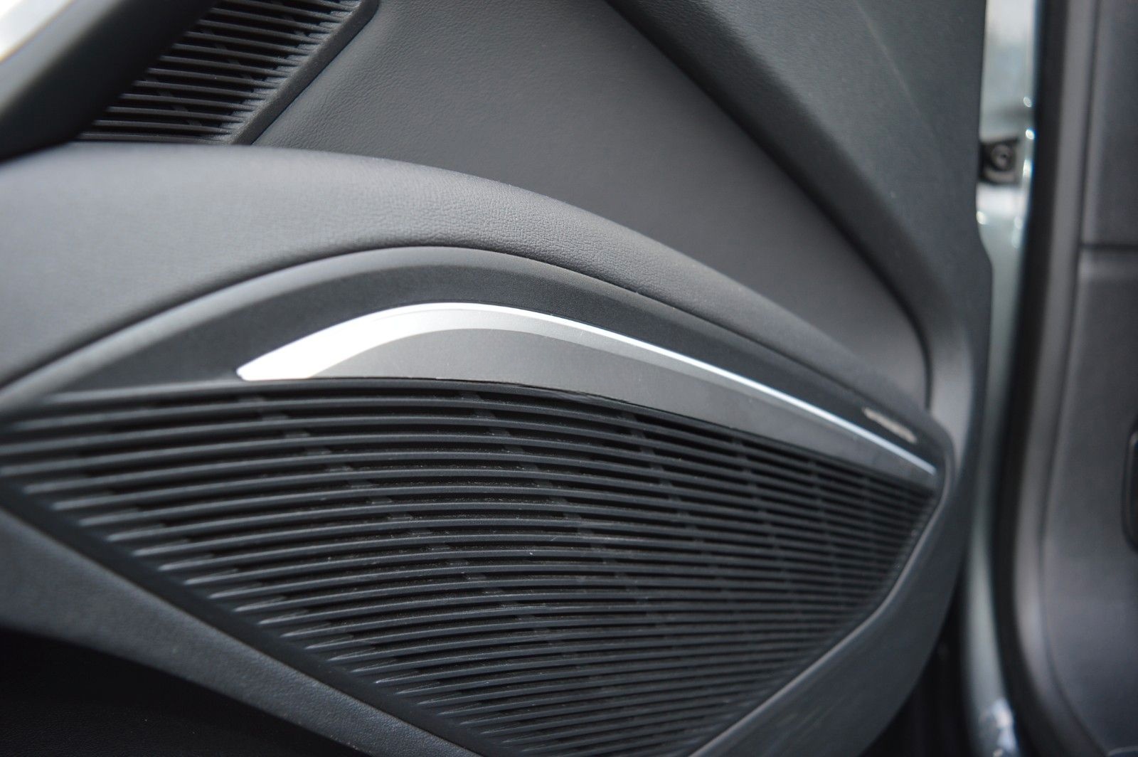 Audi TT Roadster 1.8 TFSI S line Automatik foto 15