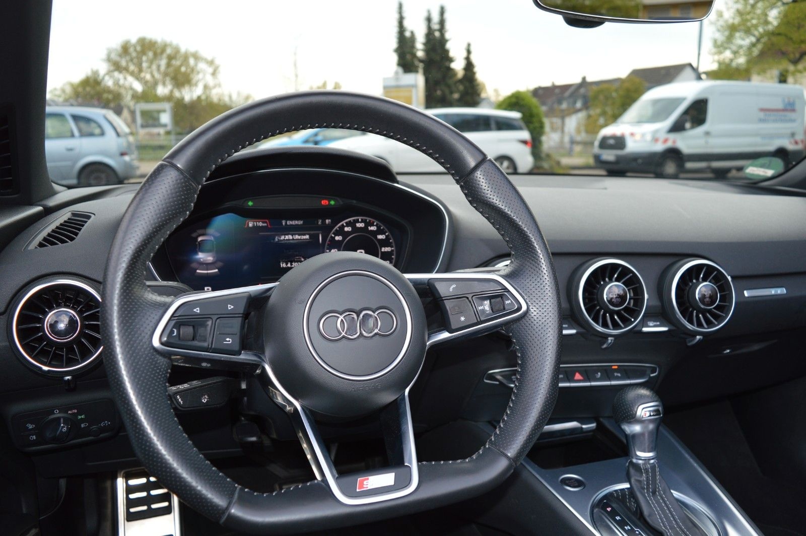 Audi TT Roadster 1.8 TFSI S line Automatik foto 17