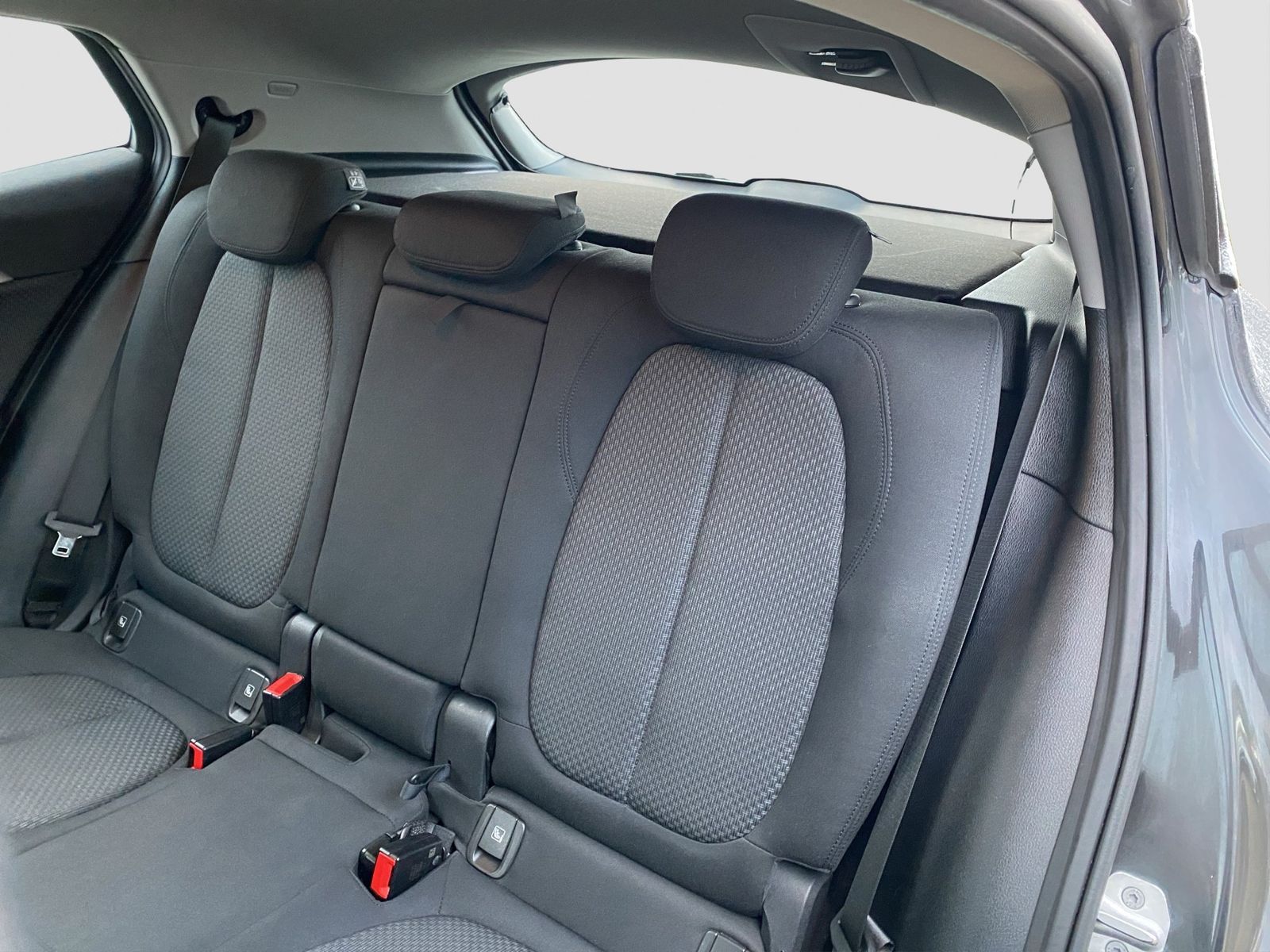 BMW X2 sDrive18d +nur an Händler/Export+ foto 14