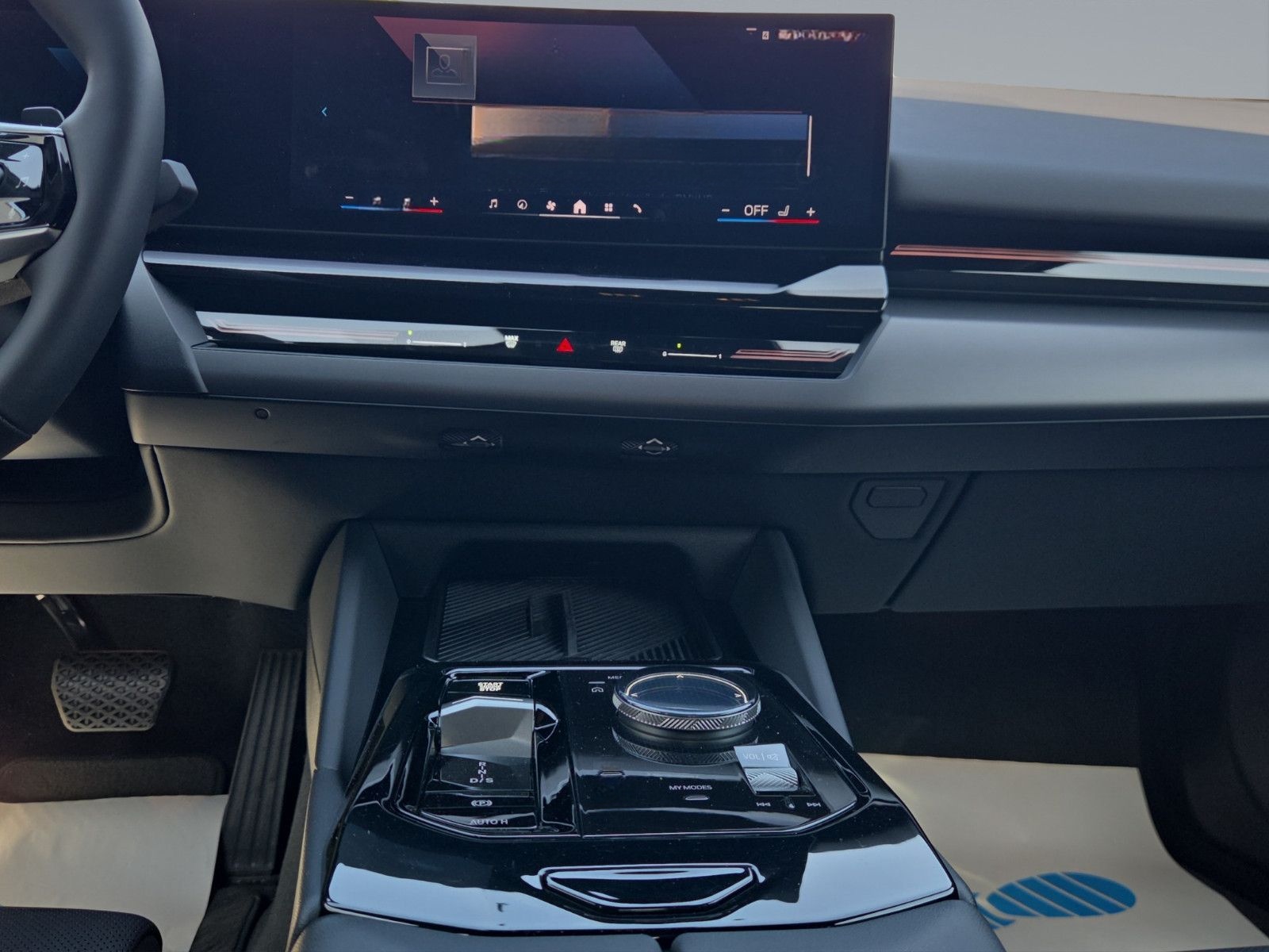 BMW 520d Limousine Leder Head up H&K 360° Virtual foto 11