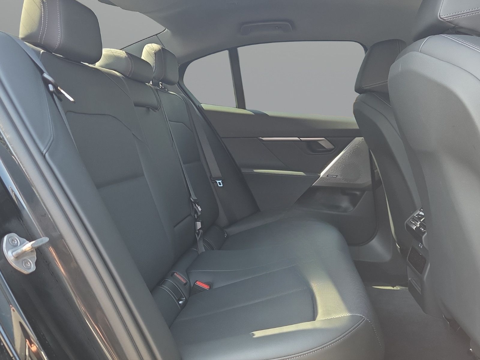 BMW 520d Limousine Leder Head up H&K 360° Virtual foto 16