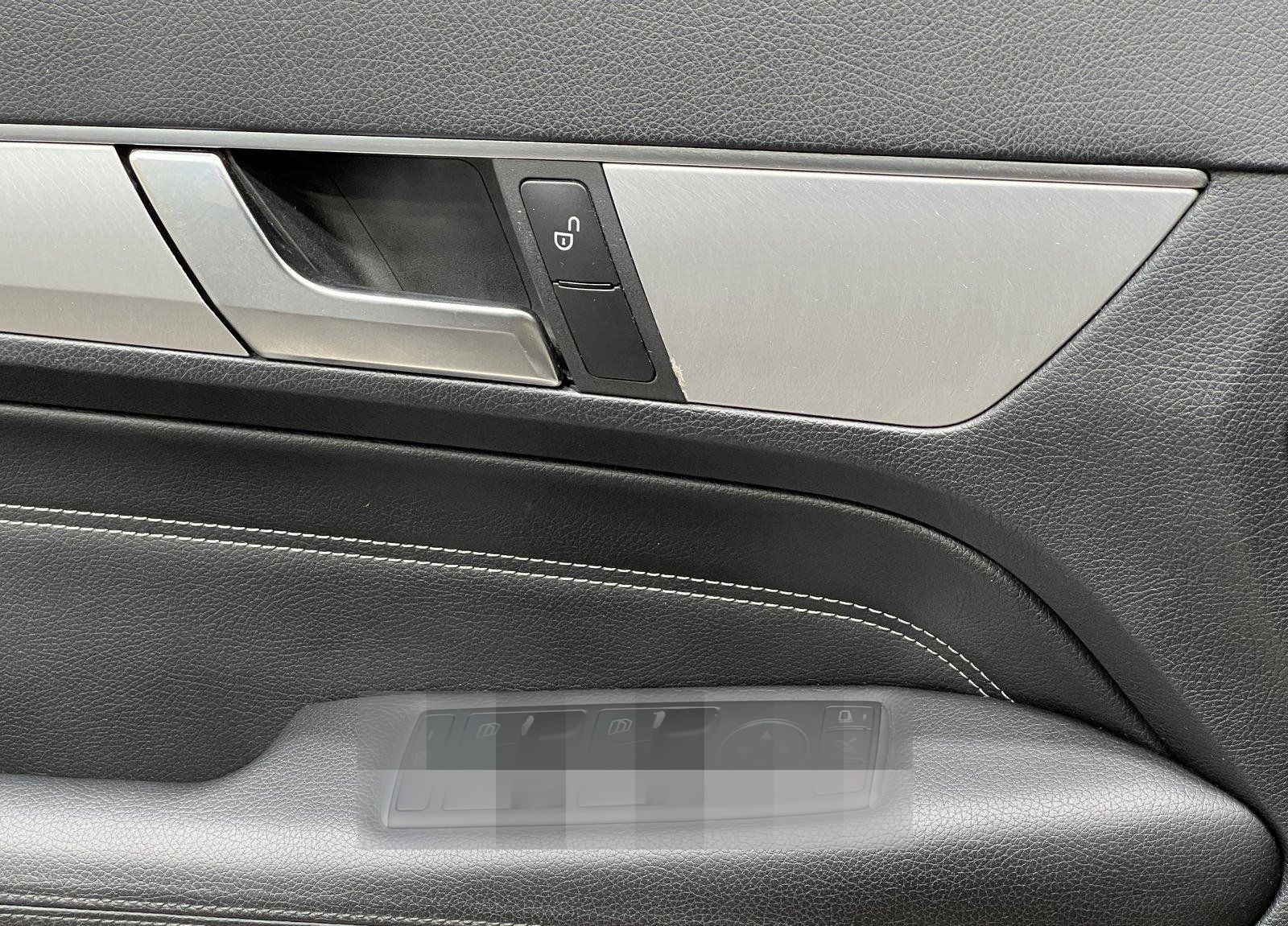 Mercedes-Benz E 250 Cabrio 7G AIRSCARF LEDER COMAND LED ILS !! foto 6