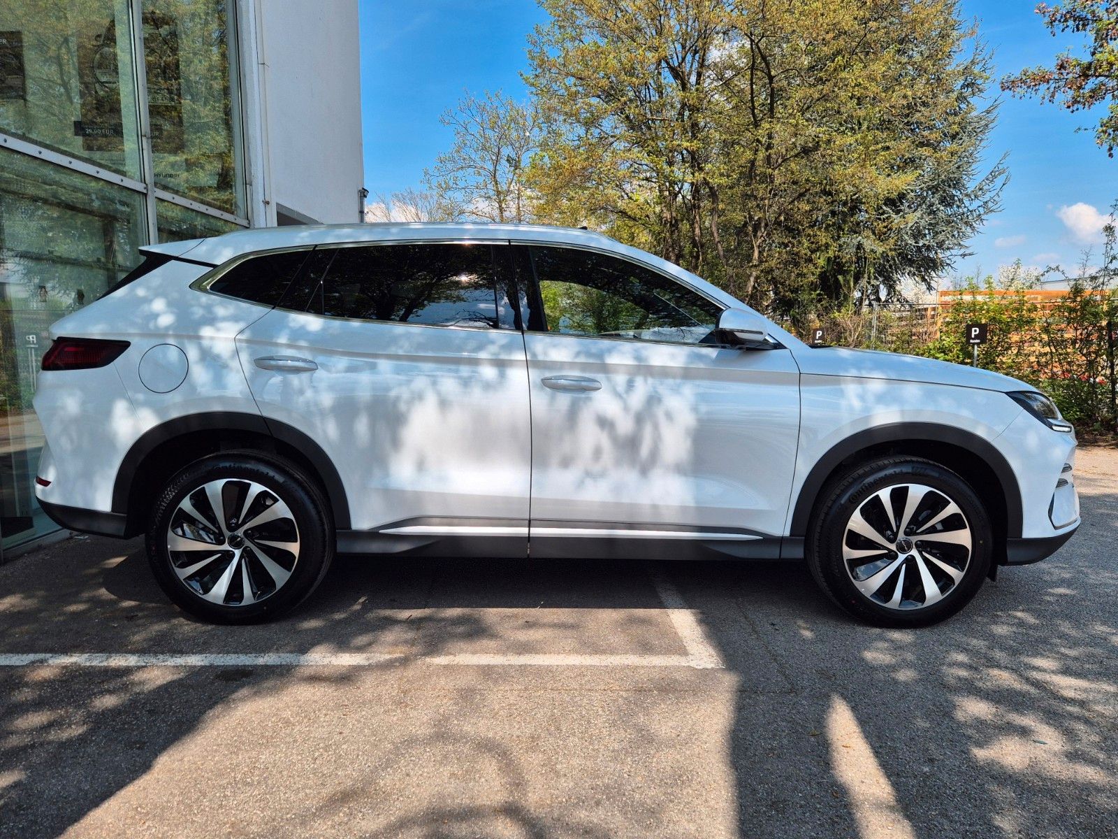 BYD SEAL U PHEV DM-i Design*ALLRAD*360*SzBL*PANO* foto 3