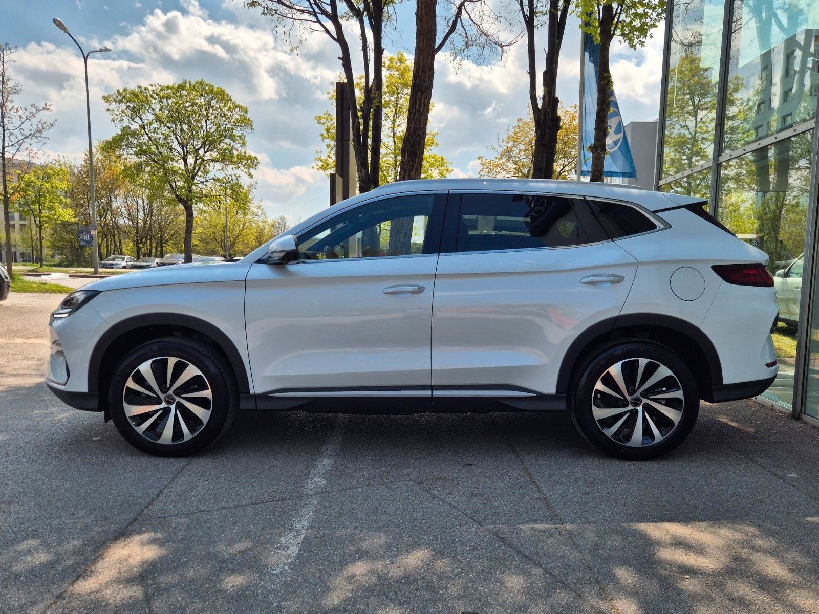 BYD SEAL U PHEV DM-i Design*ALLRAD*360*SzBL*PANO* foto 7