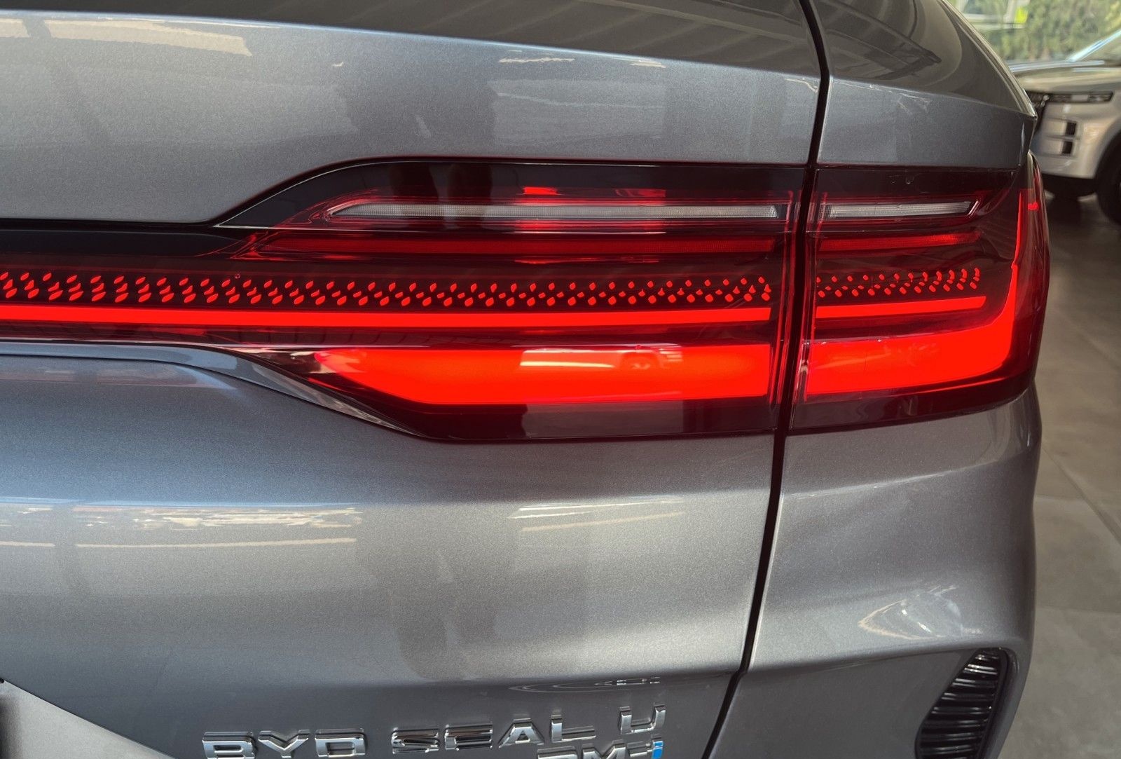 BYD SEAL U DM-i Design AWD  /360°/HUD/SHZ/PANO-DA foto 20