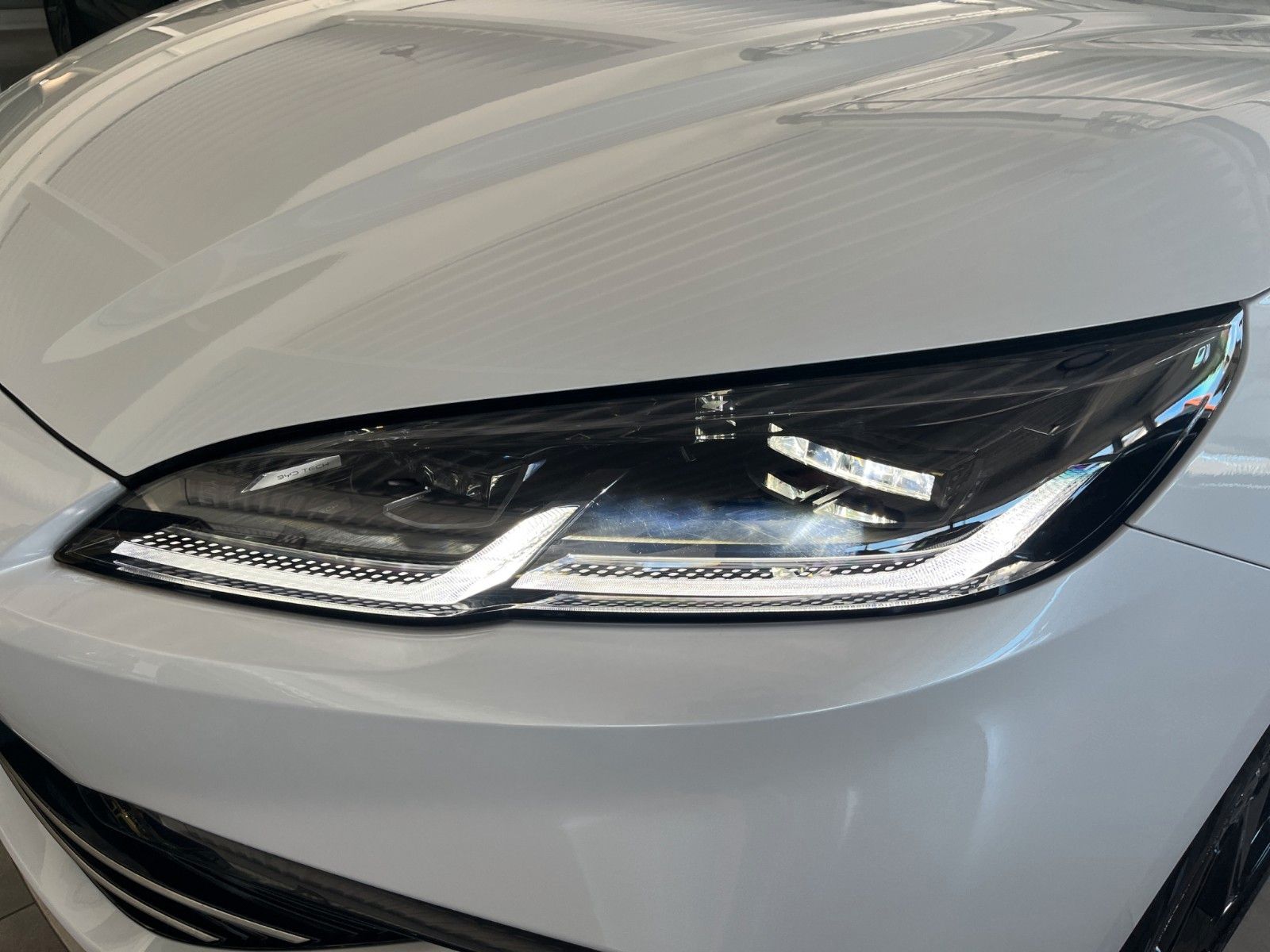 BYD SEAL 6 DM-i TOURING Comfort/360°/HUD/SHZ/PANO-DA foto 20