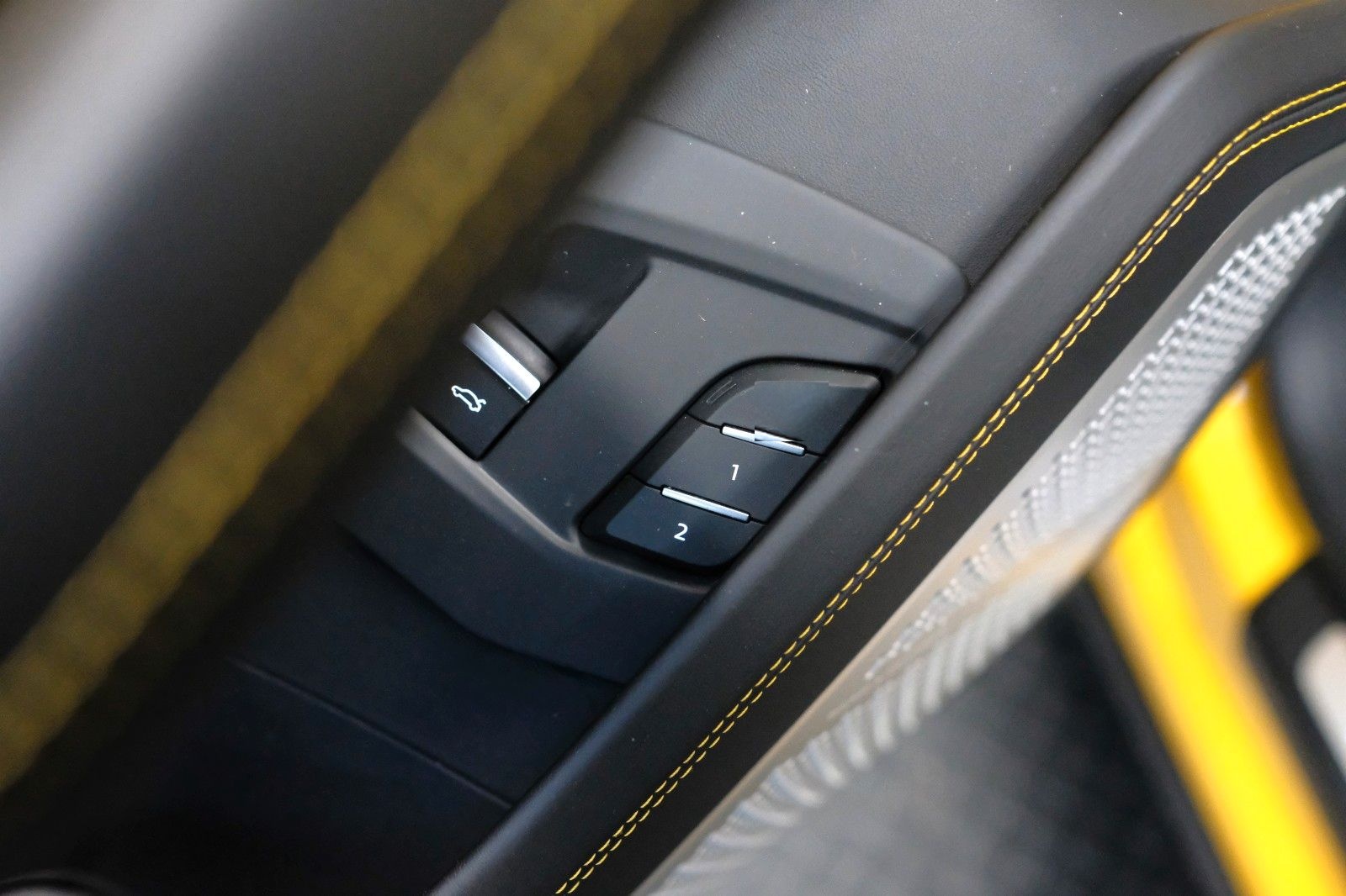 Lamborghini Urus/B&O/NIGHT/ADAS/Q-CITURA/STYLE/STERNENHIMMEL foto 25