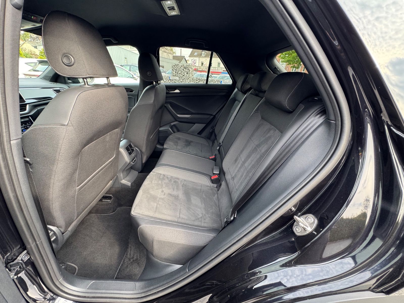 Volkswagen T-Roc R-Line Kamera LED Leder App-Connect Navi foto 13