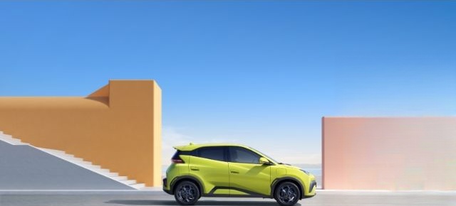 BYD Dolphin Surf Comfort Kamera/Navi/LED/Carplay Bes foto 3