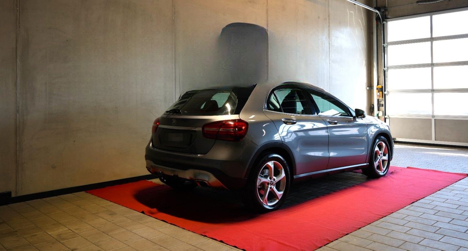 Mercedes-Benz GLA 180 AHK LED TOT NAVI KEYLESS GO ATTENTIONASS foto 13