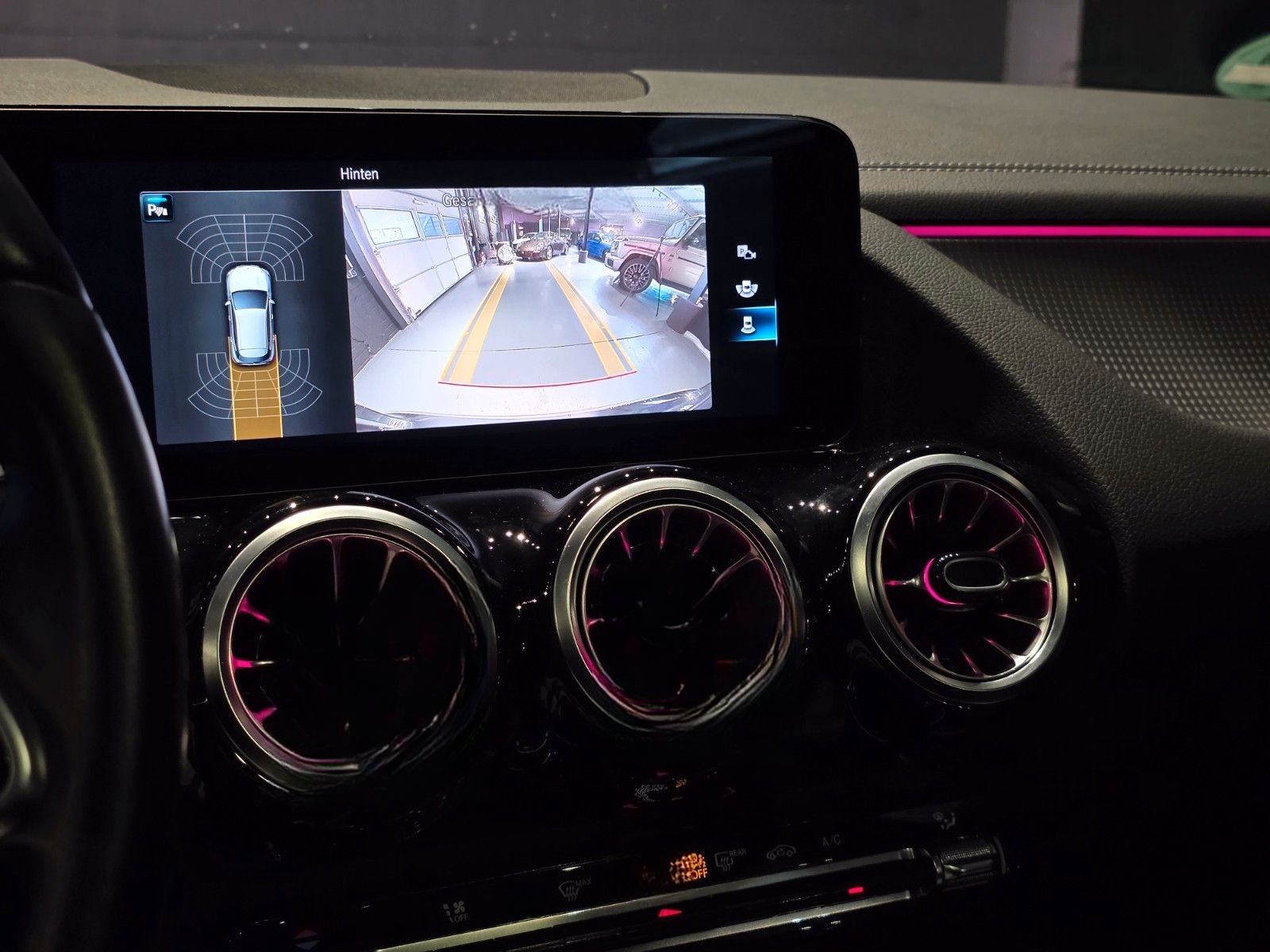 Mercedes-Benz GLA 200/PANO/1 HAND/TOP foto 18