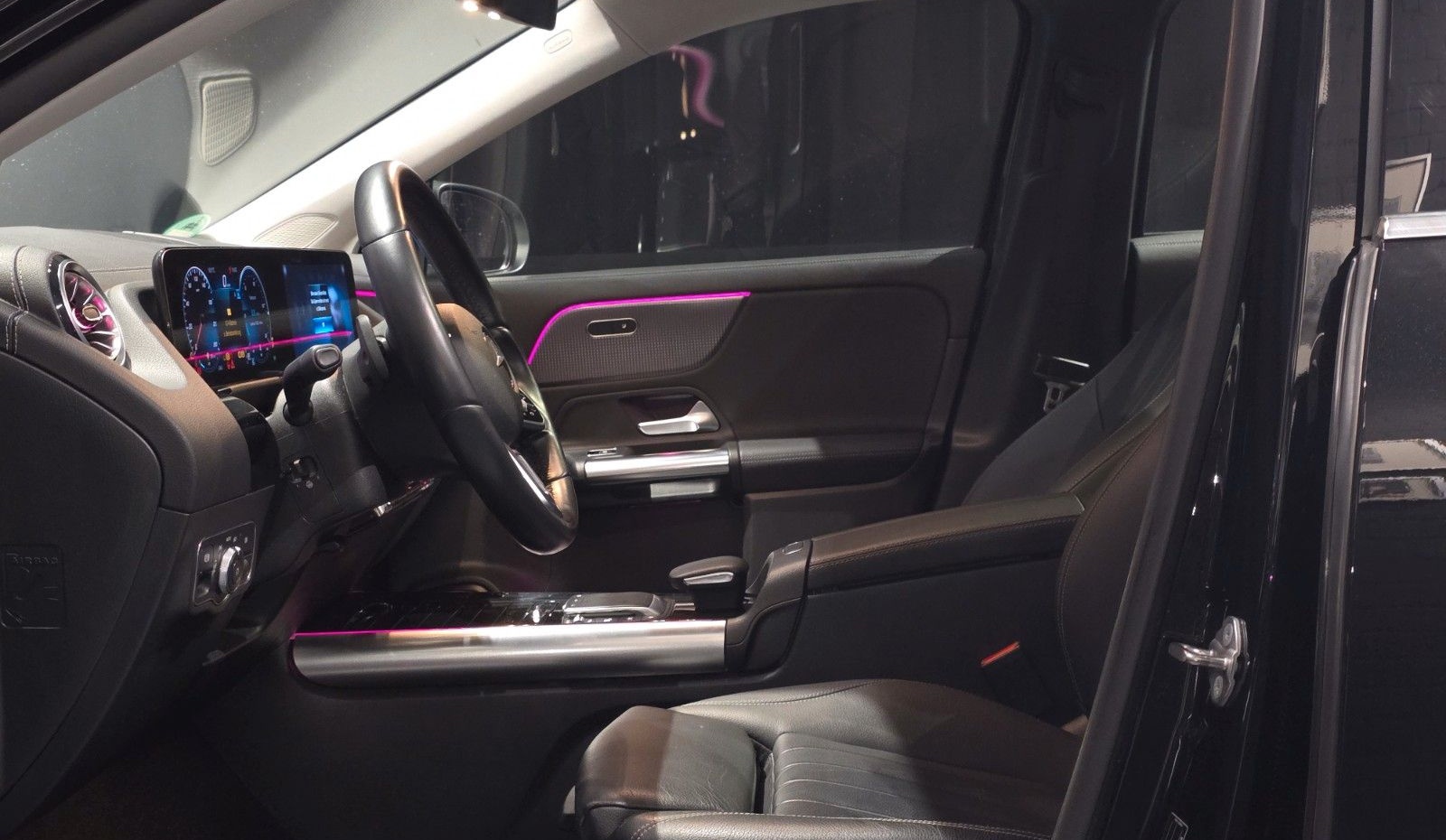 Mercedes-Benz GLA 200/PANO/1 HAND/TOP foto 22