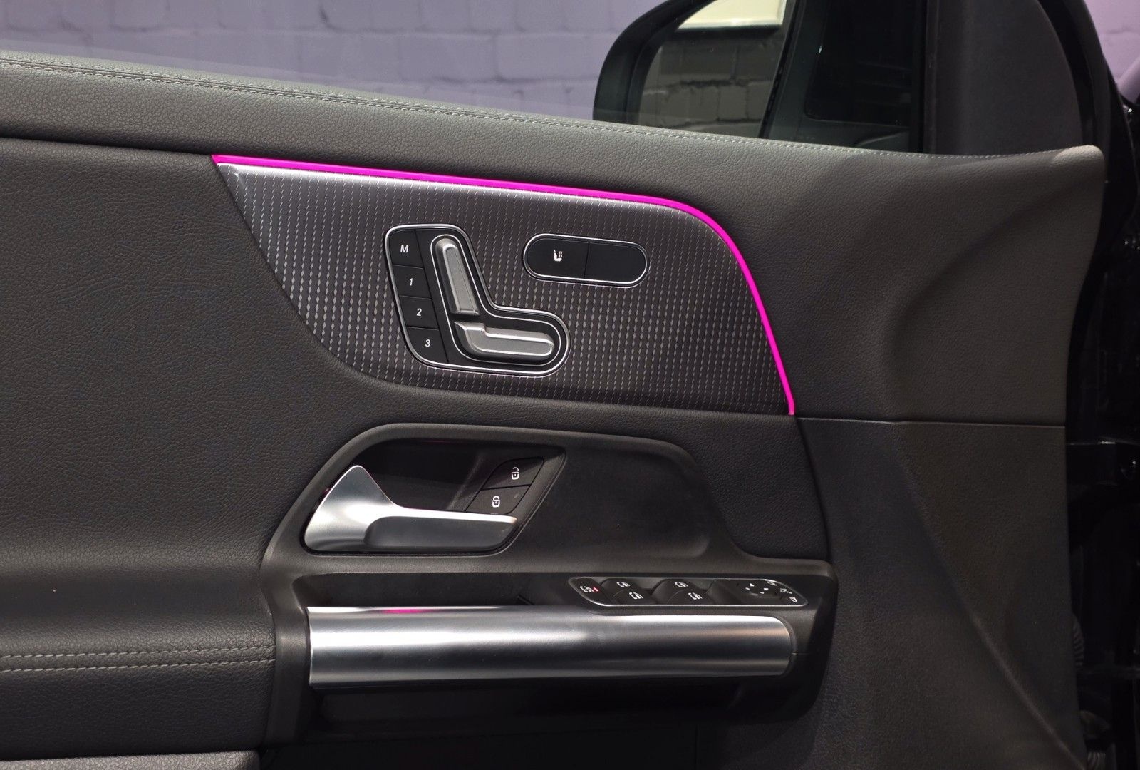 Mercedes-Benz GLA 200/PANO/1 HAND/TOP foto 23