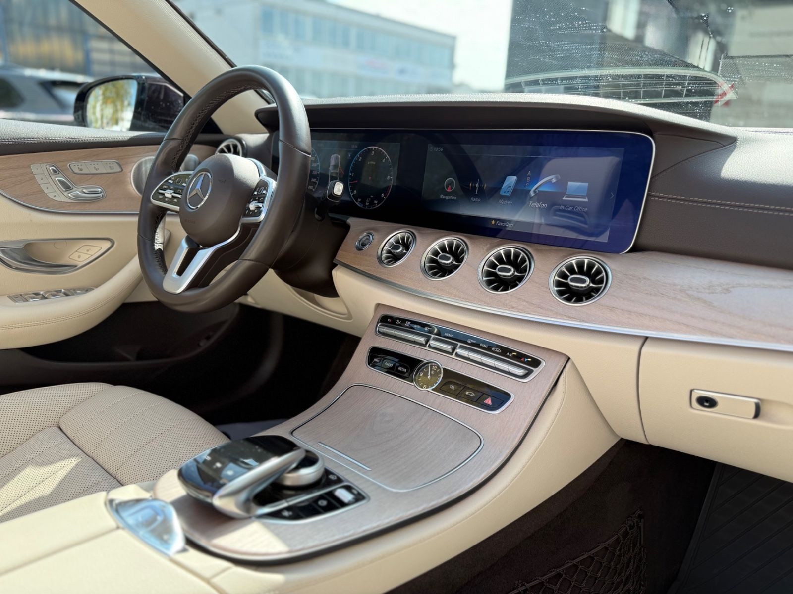 Mercedes-Benz E 400d Cabrio 4Matic AMG-Line LED RMSTR. foto 15