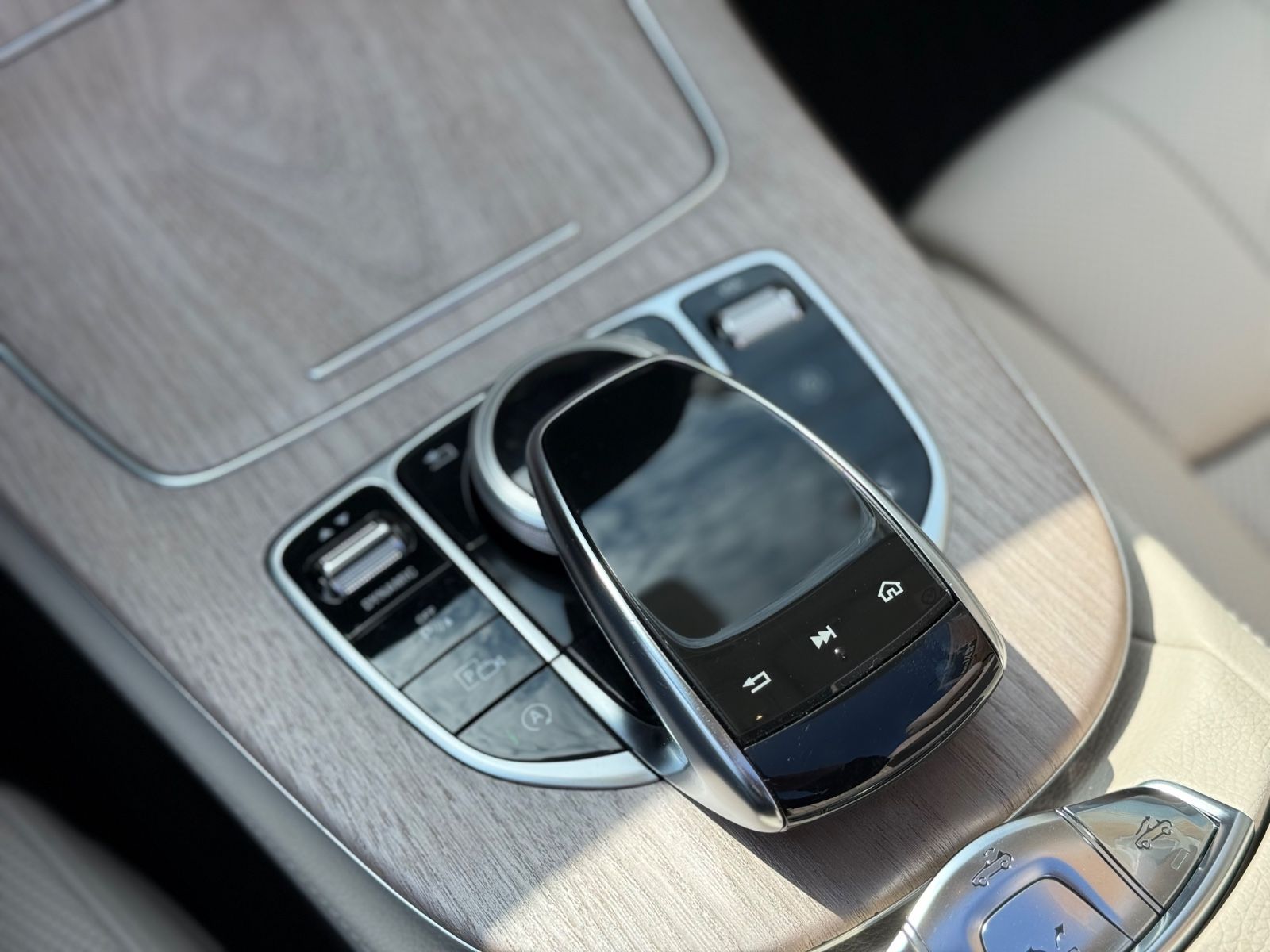 Mercedes-Benz E 400d Cabrio 4Matic AMG-Line LED RMSTR. foto 21