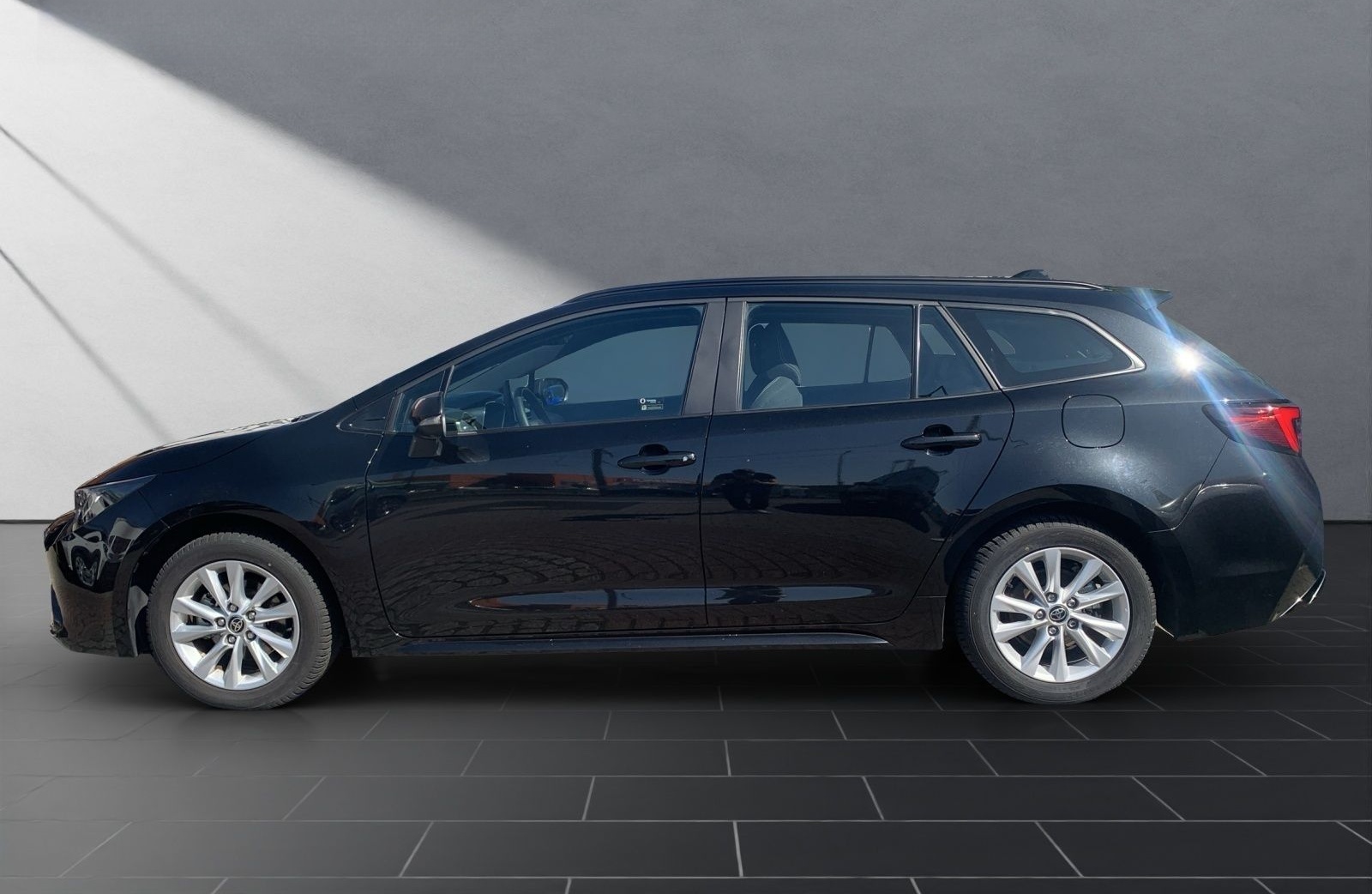 Toyota Corolla Touring Sports Hybrid 1.8* SHZ* foto 2