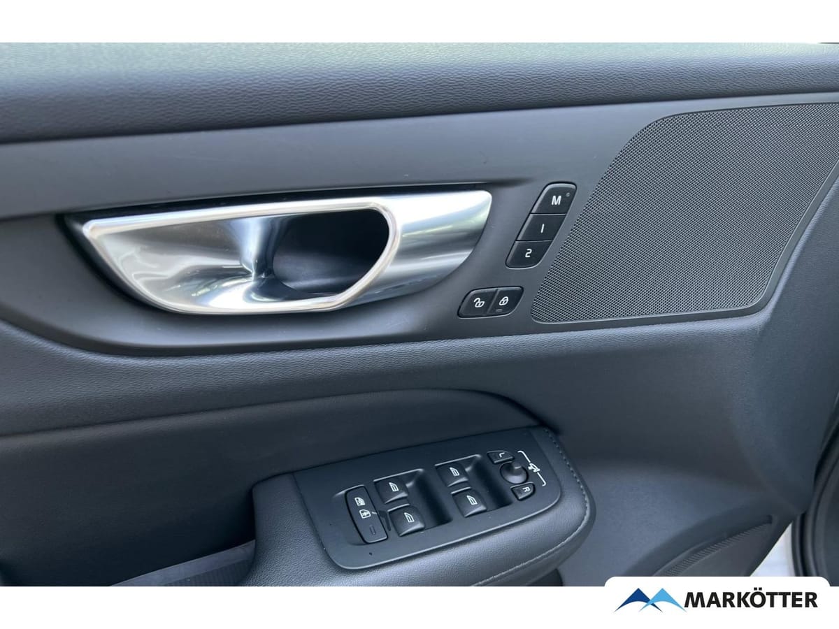 Volvo V60 Cross Country B4 AWD Plus AHK ACC BLIS PANO foto 13
